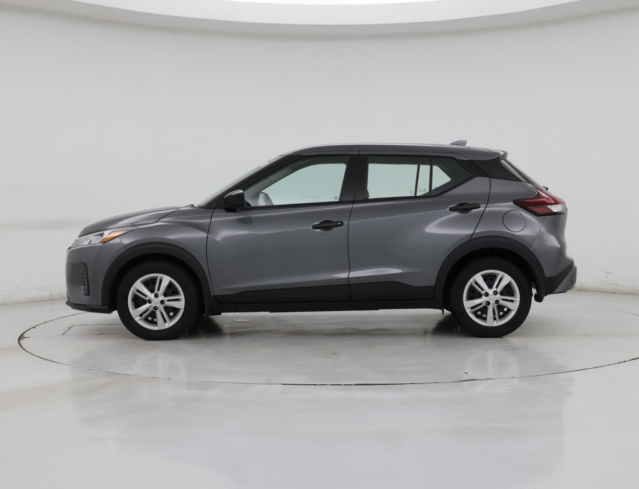 Thumbnail: 2023 Nissan Kicks - 3
