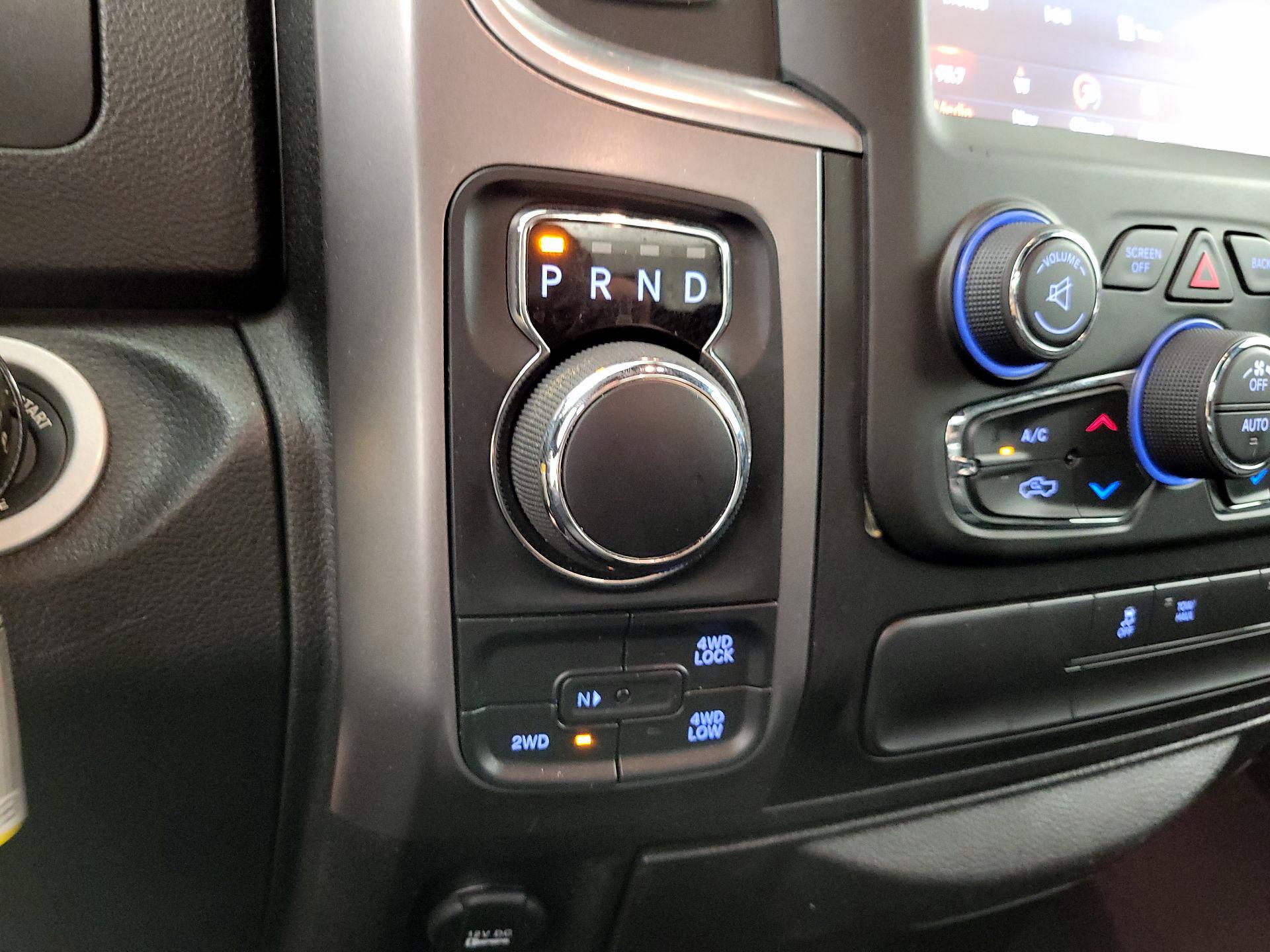 Thumbnail: 2021 RAM 1500 Classic - 18