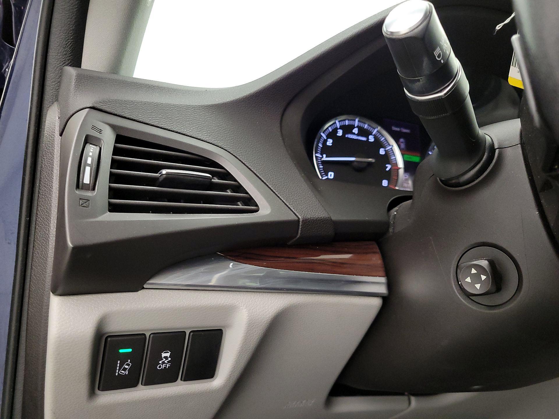Thumbnail: 2016 Acura MDX - 13