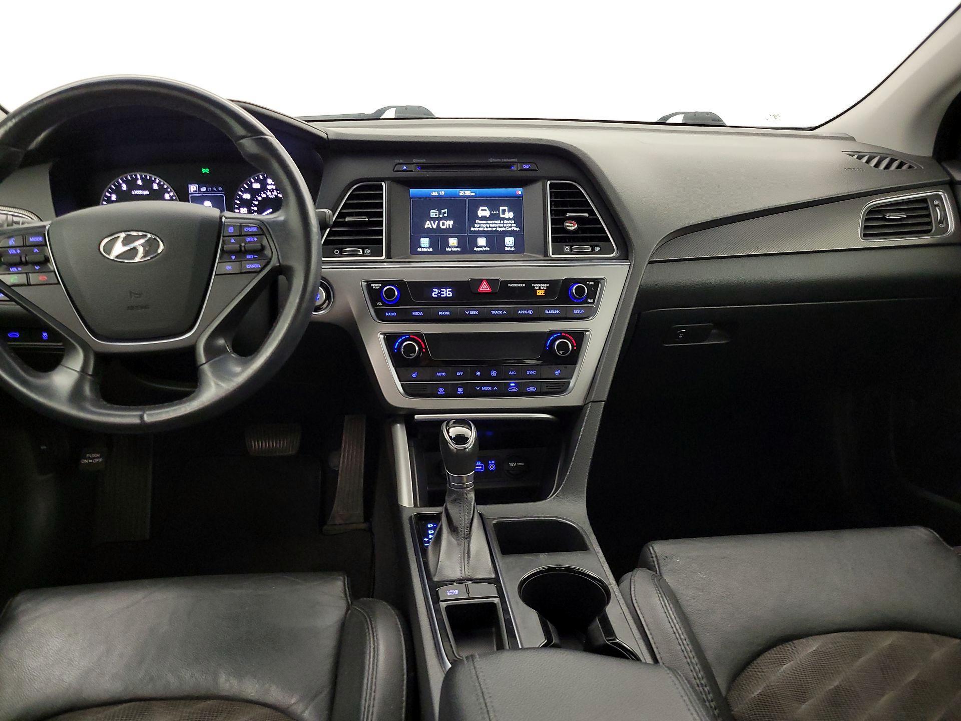 Thumbnail: 2016 Hyundai Sonata - 9