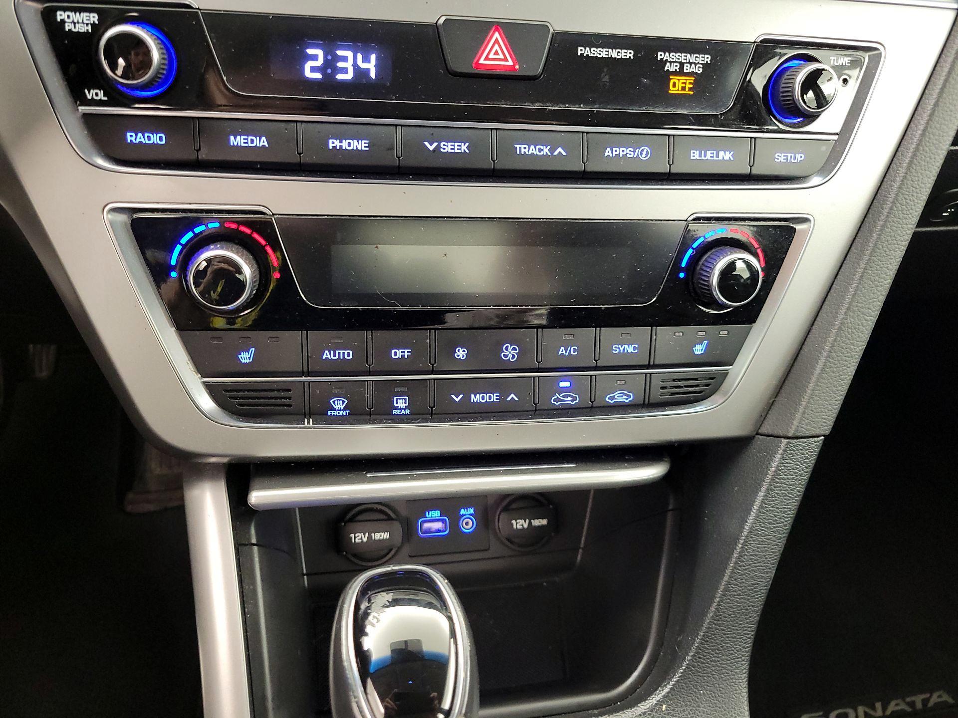 Thumbnail: 2016 Hyundai Sonata - 16