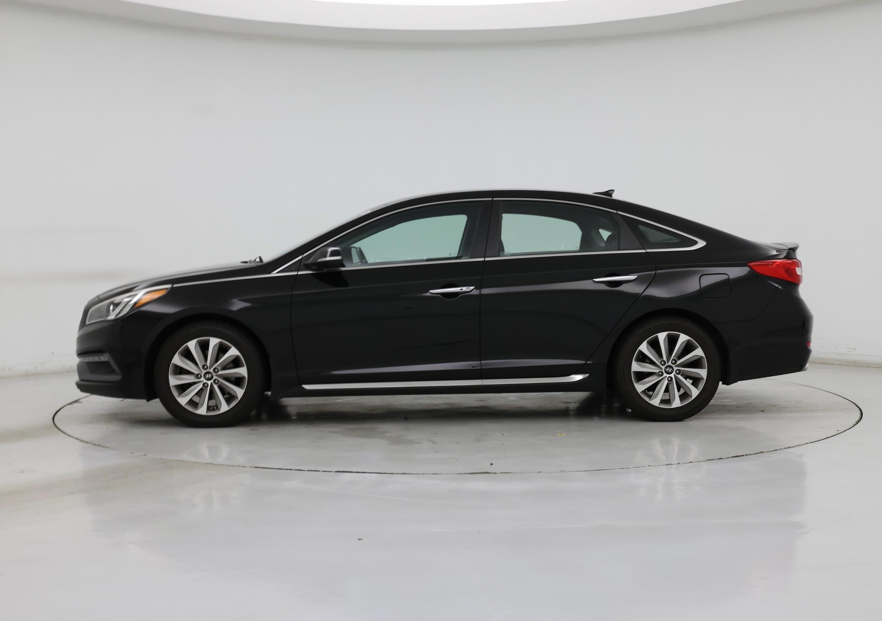 Thumbnail: 2016 Hyundai Sonata - 3