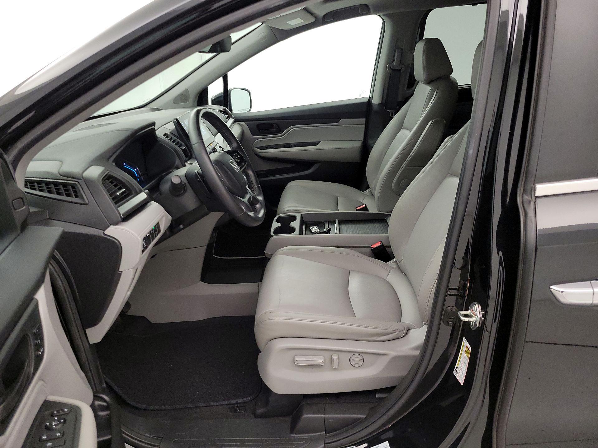 Thumbnail: 2019 Honda Odyssey - 11