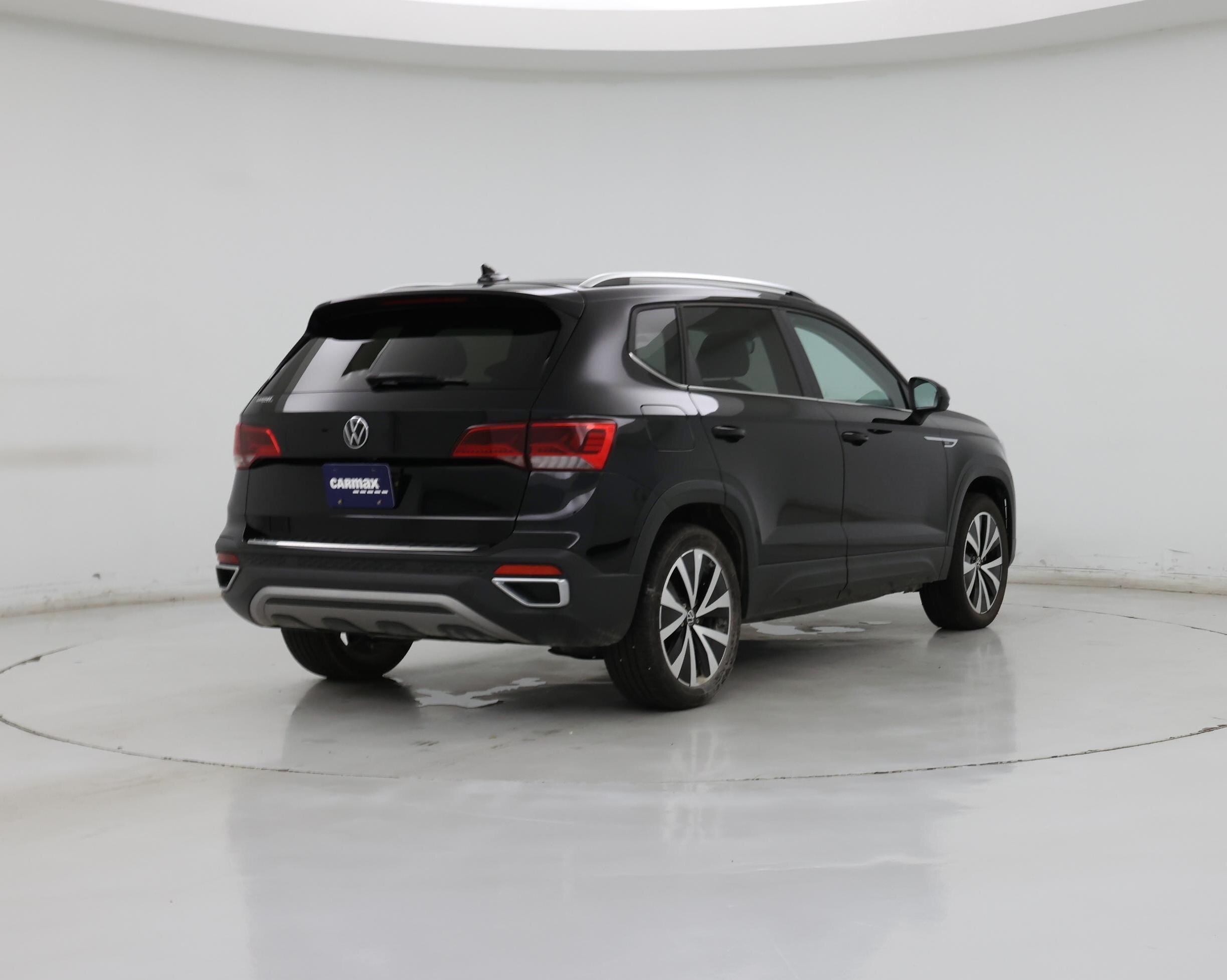 Thumbnail: 2022 Volkswagen Taos - 8