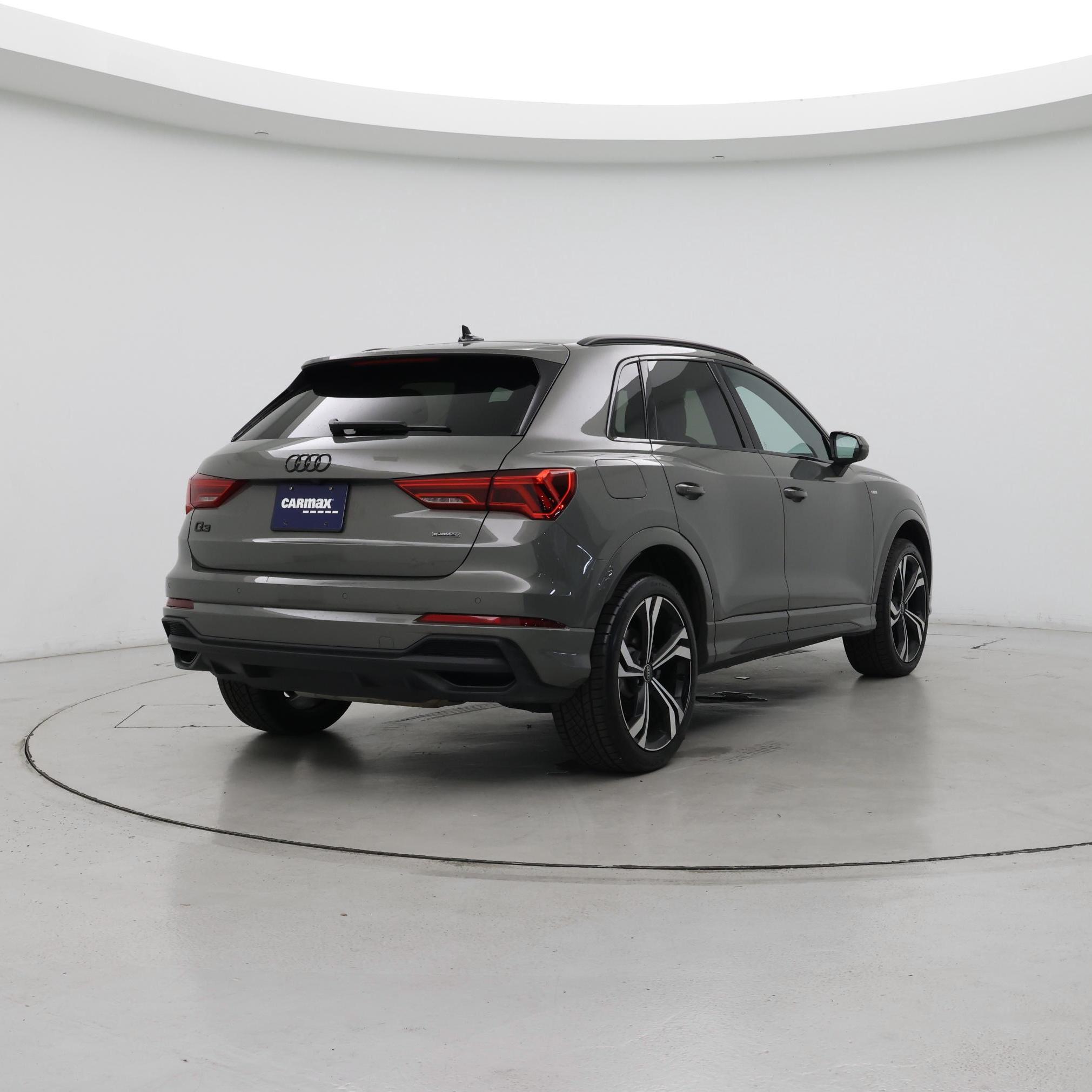 Thumbnail: 2023 Audi Q3 - 8