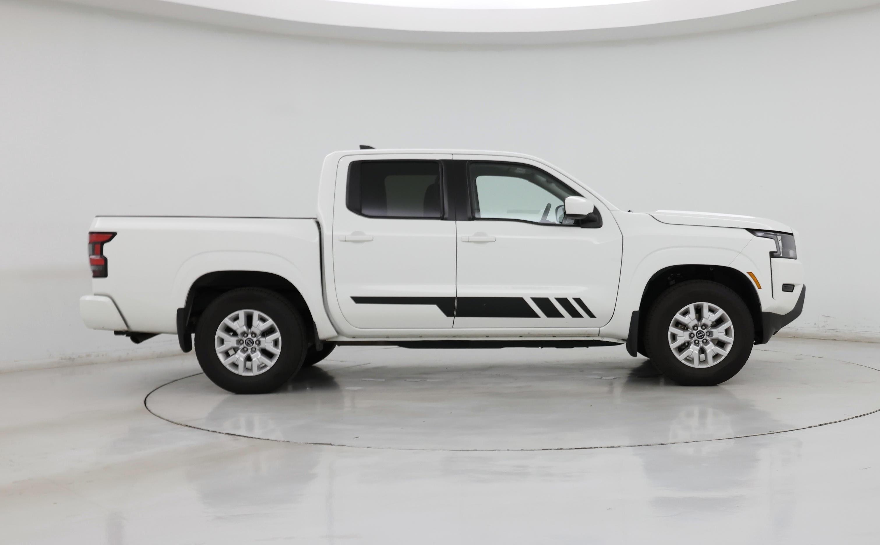 Thumbnail: 2022 Nissan Frontier - 7