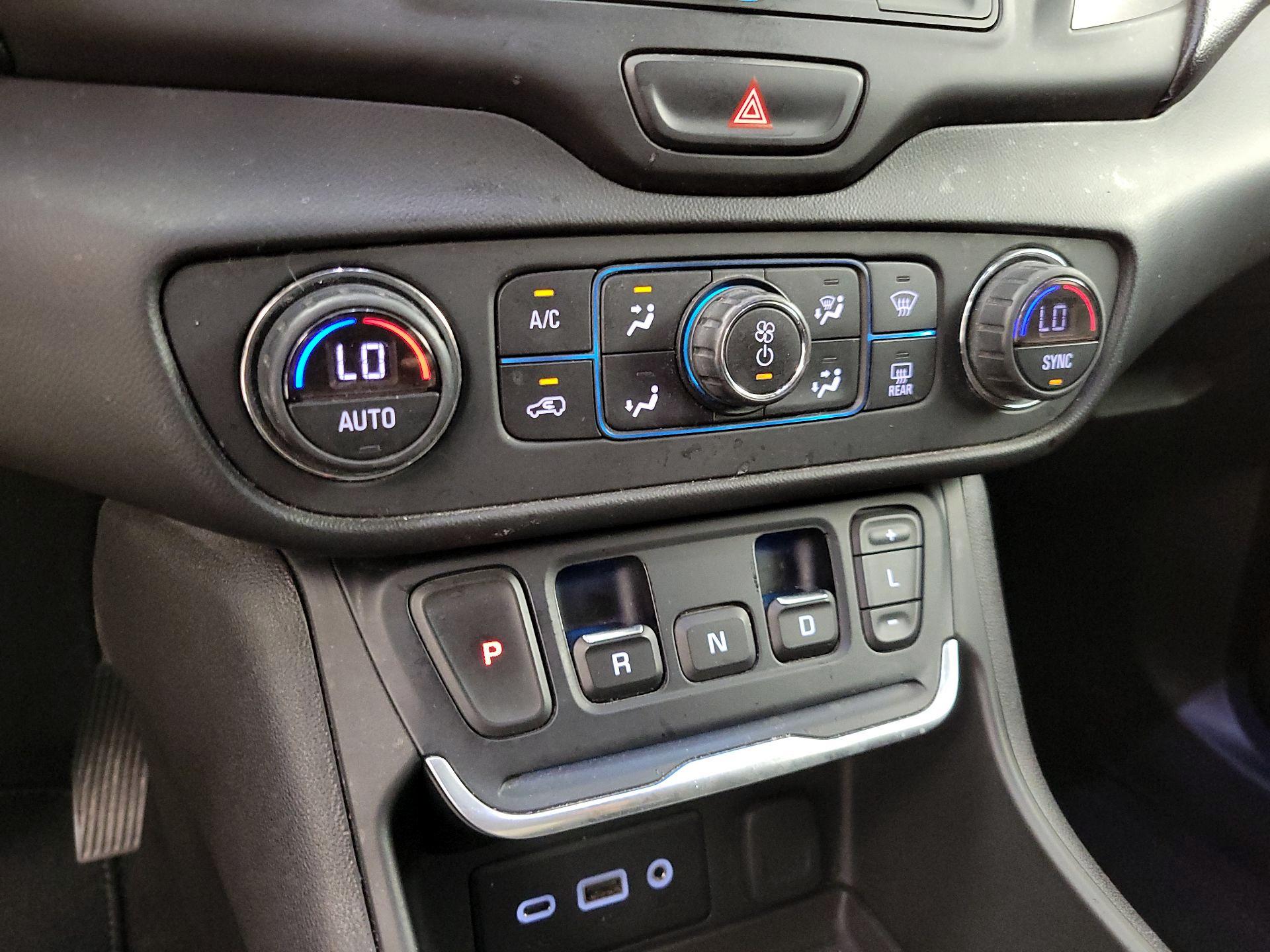 Thumbnail: 2018 GMC Terrain - 16