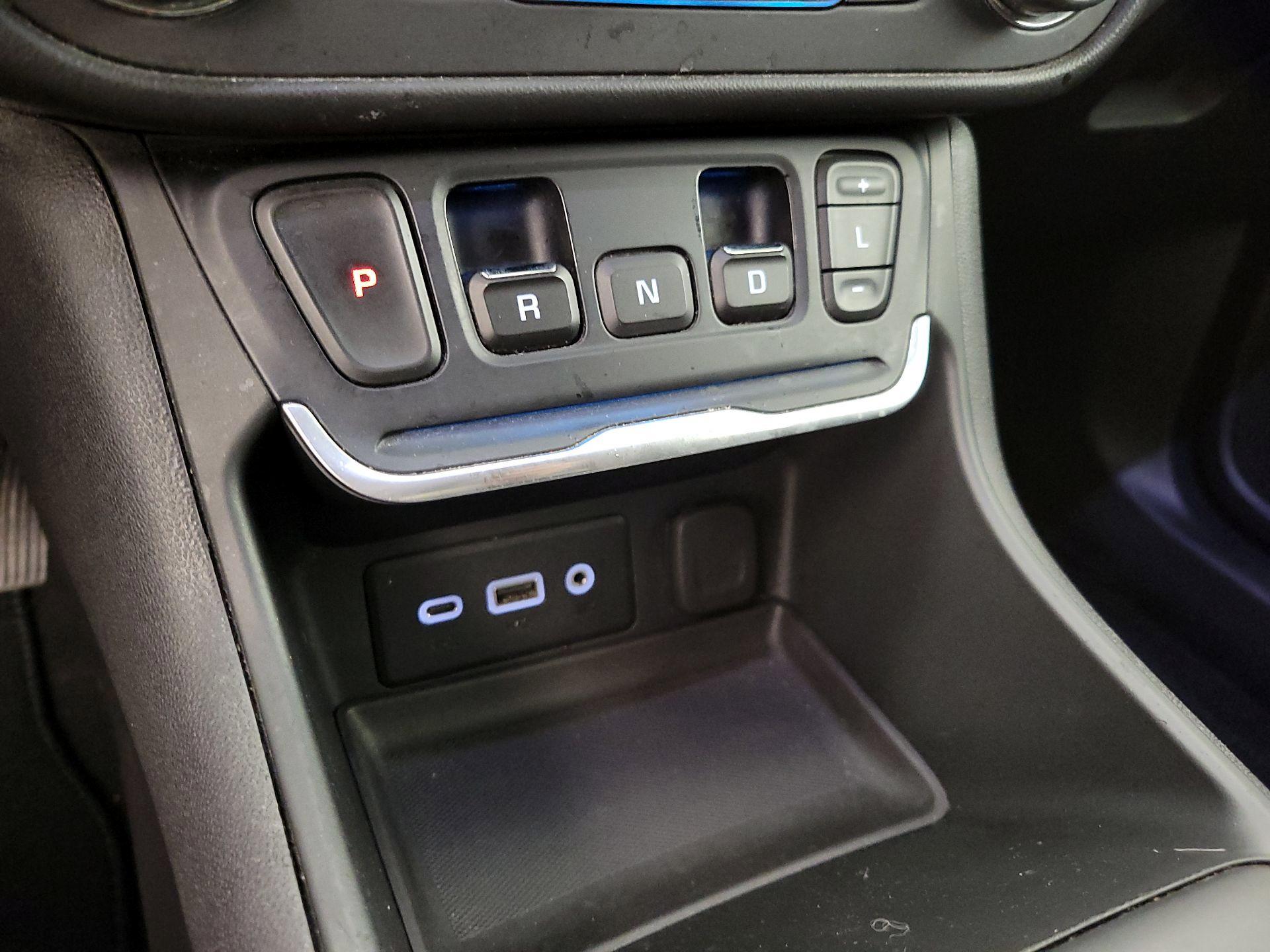 Thumbnail: 2018 GMC Terrain - 17