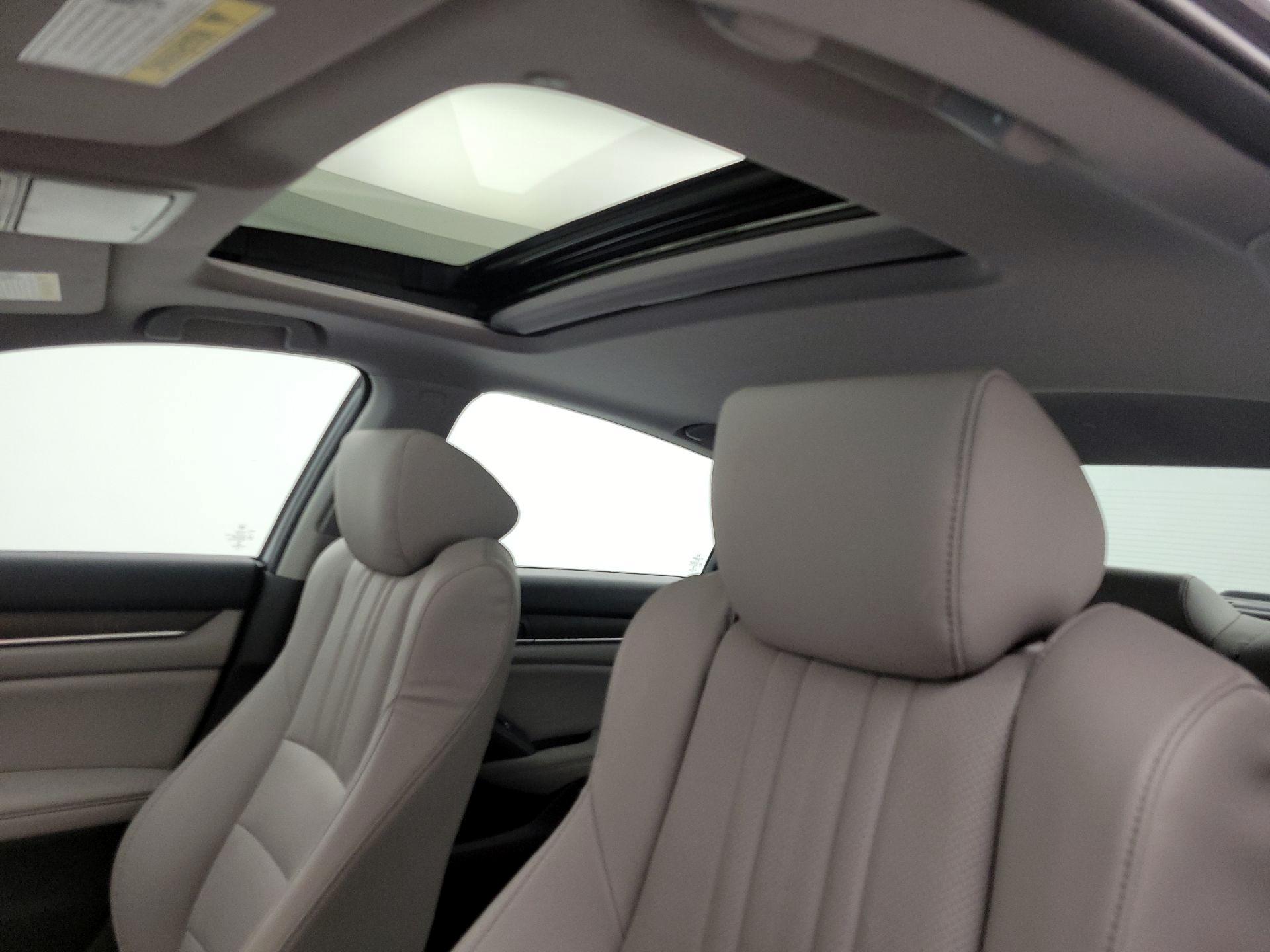 Thumbnail: 2018 Honda Accord - 20