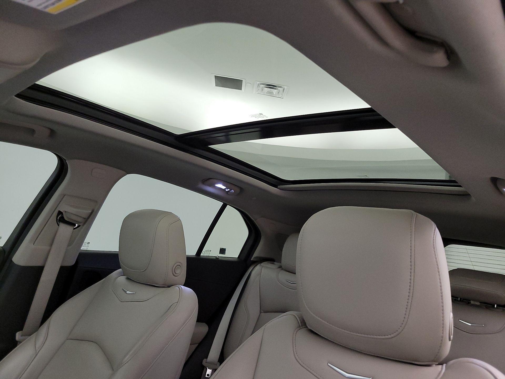 Thumbnail: 2019 Cadillac XT4 - 20
