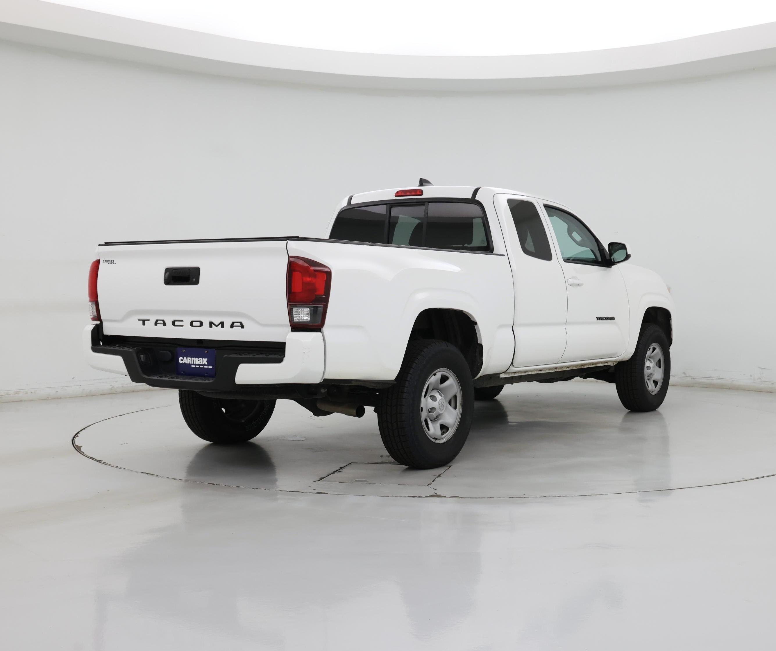 Thumbnail: 2023 Toyota Tacoma - 8