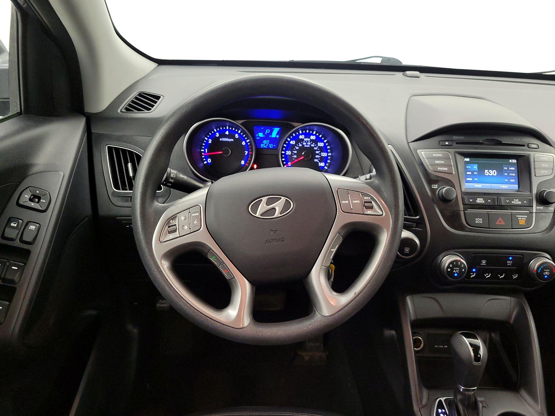 Thumbnail: 2015 Hyundai Tucson - 10