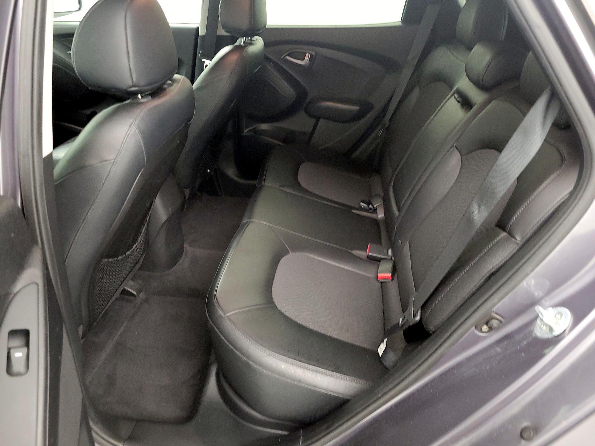Thumbnail: 2015 Hyundai Tucson - 19