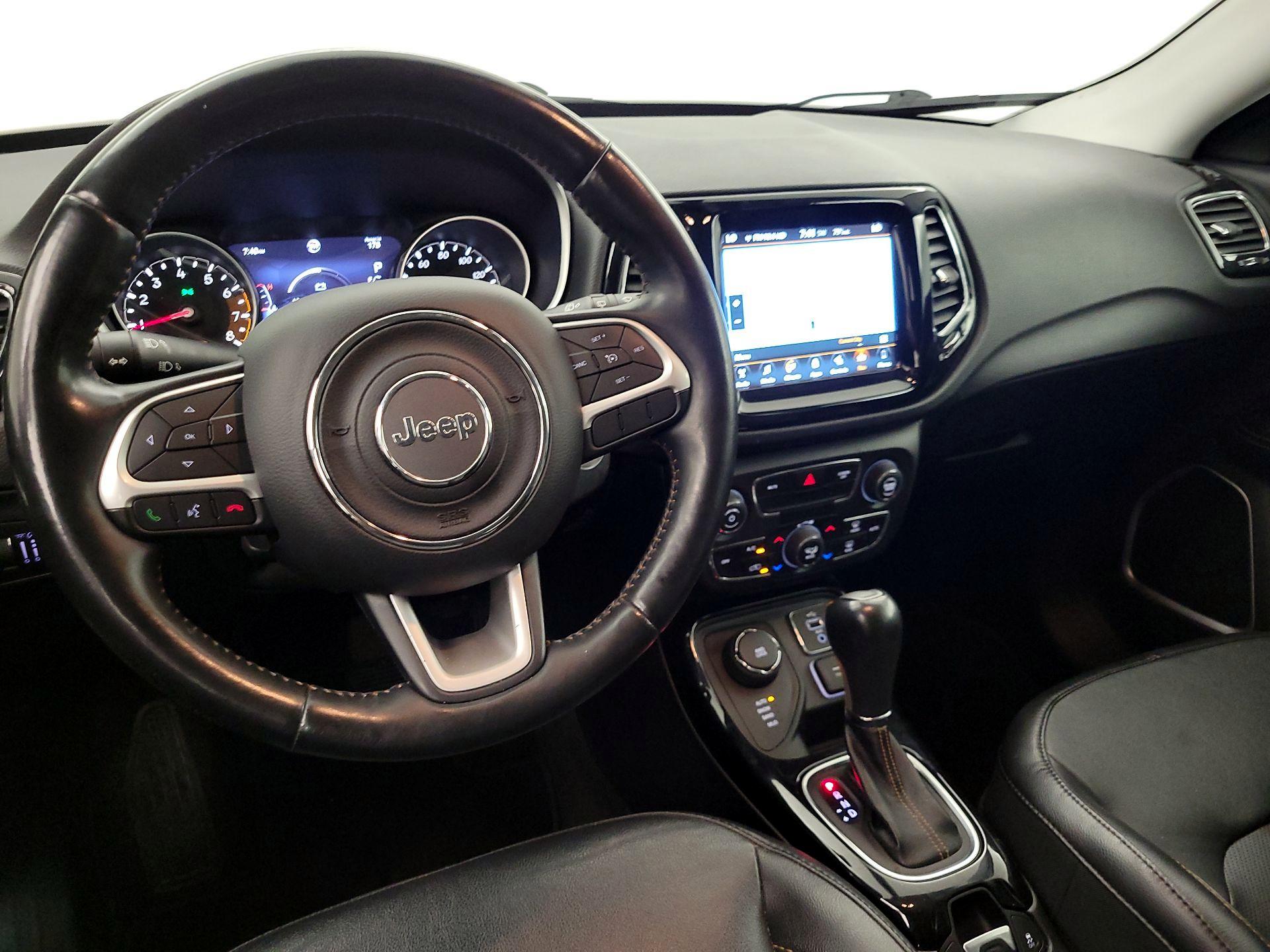 Thumbnail: 2018 Jeep Compass - 9