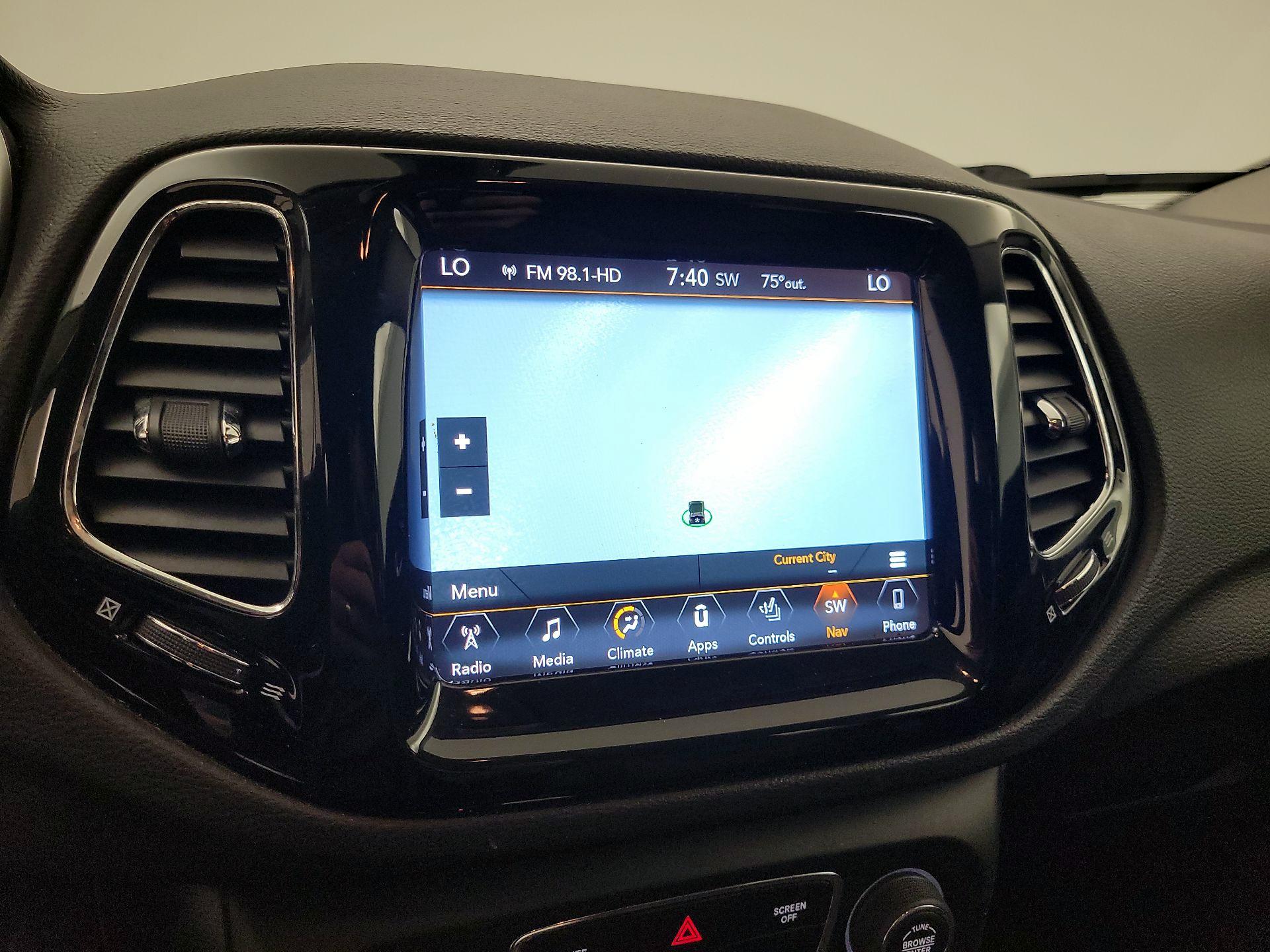 Thumbnail: 2018 Jeep Compass - 14