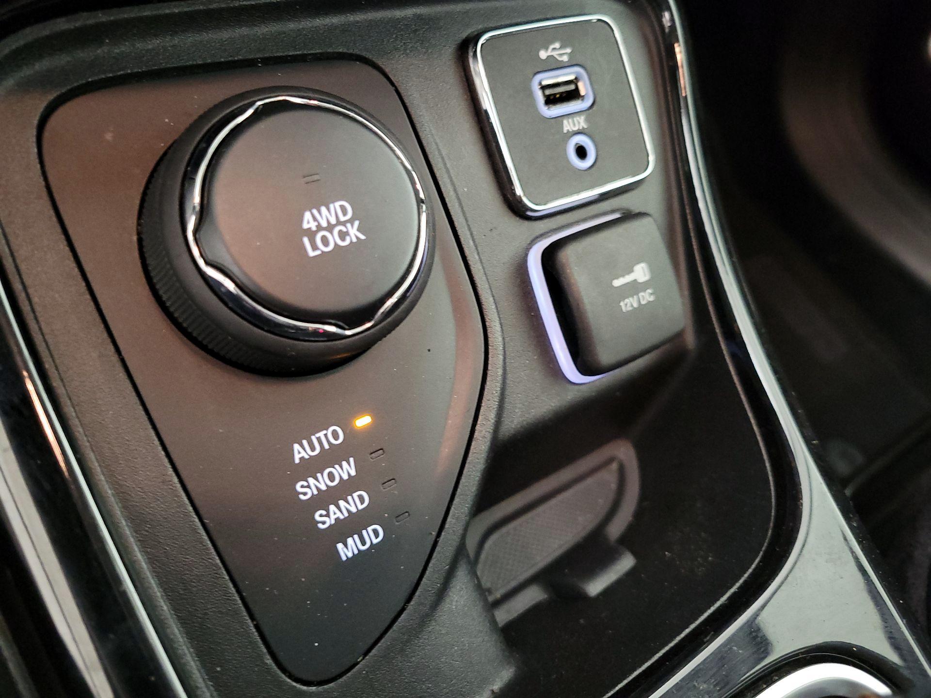 Thumbnail: 2018 Jeep Compass - 19