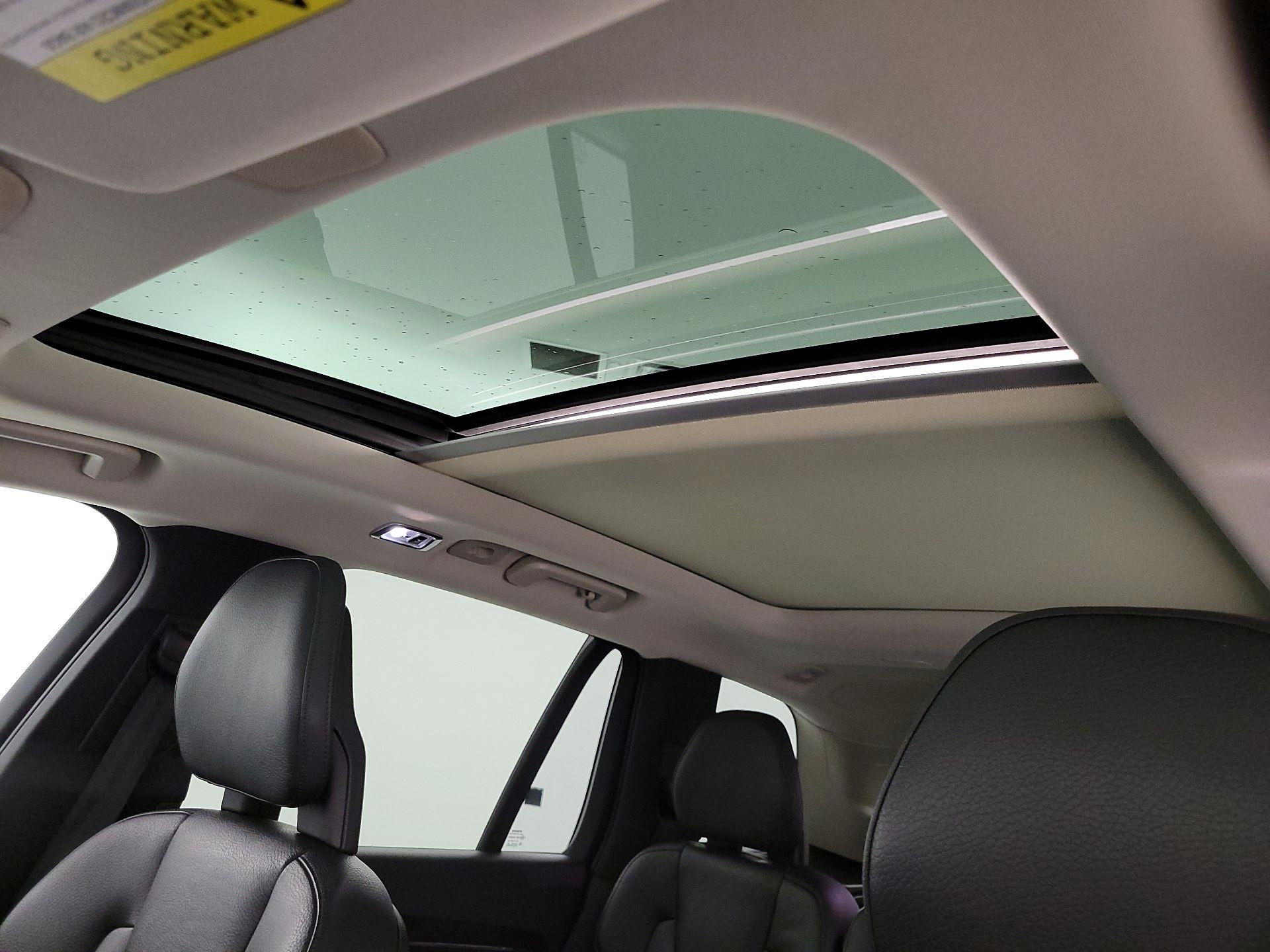 Thumbnail: 2016 Volvo XC90 - 20