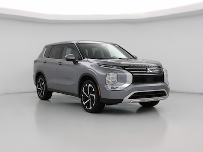 Gray 2024 Mitsubishi Outlander SE