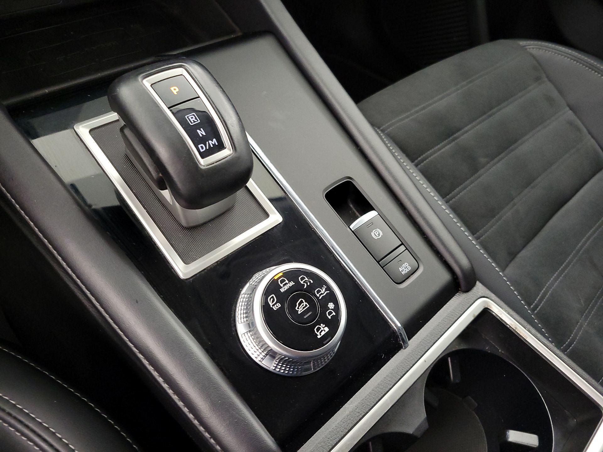 Thumbnail: 2024 Mitsubishi Outlander - 18