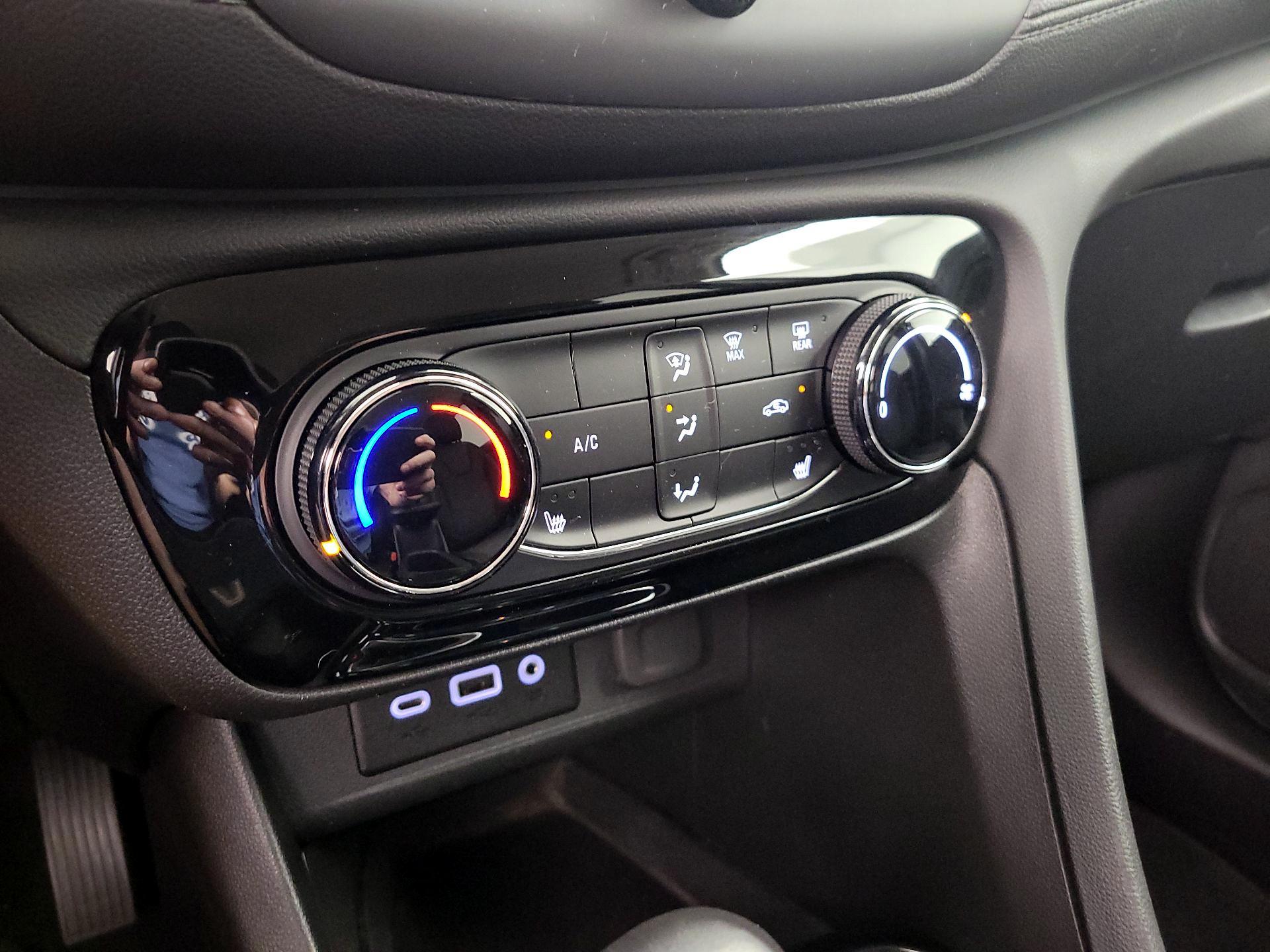 Thumbnail: 2023 Buick Encore GX - 16