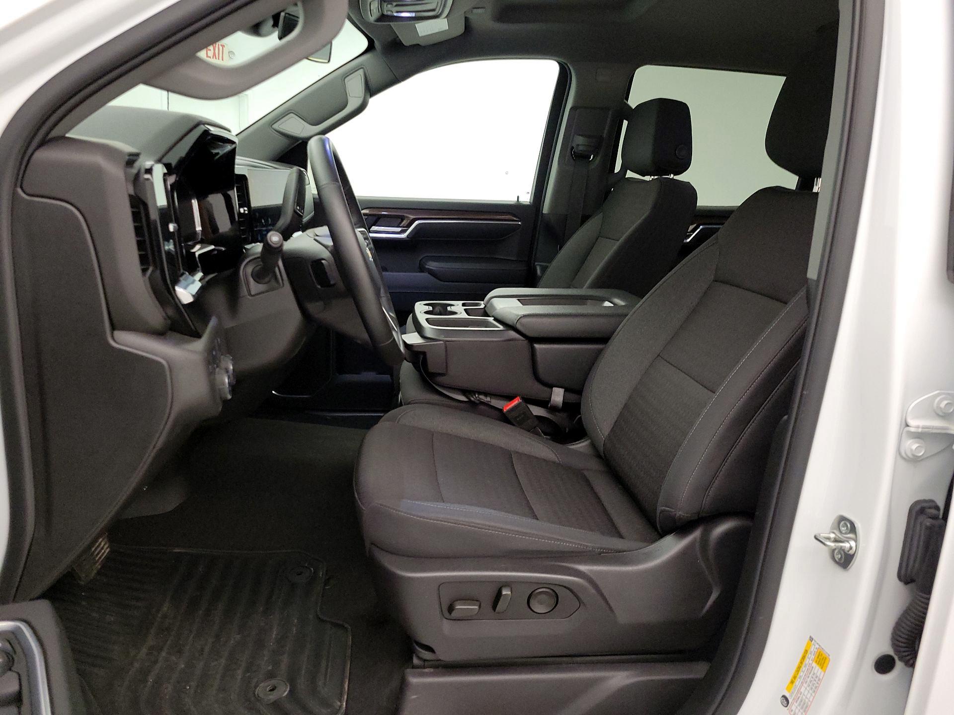 Thumbnail: 2025 Chevrolet Silverado 1500 - 11