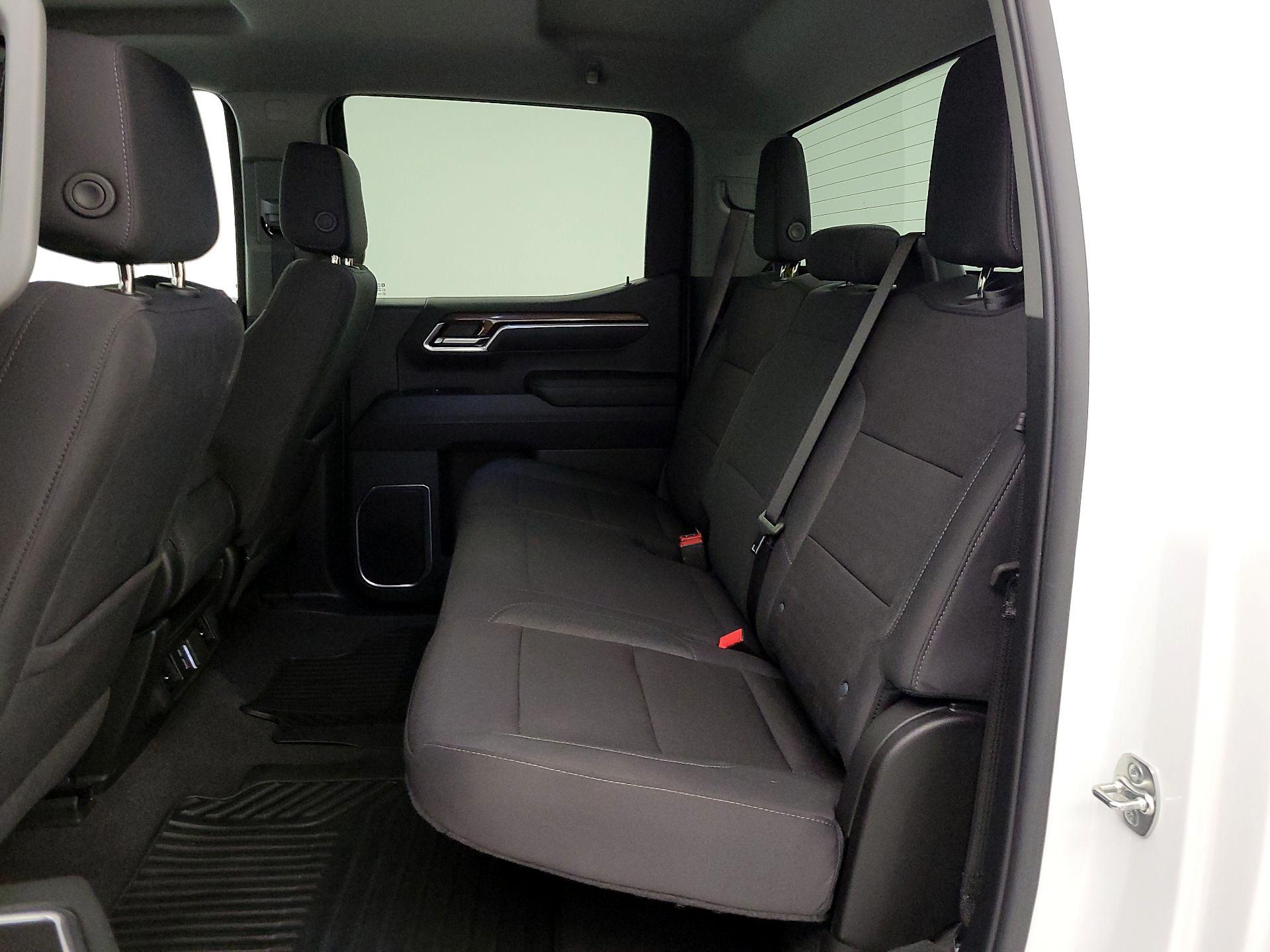 Thumbnail: 2025 Chevrolet Silverado 1500 - 19