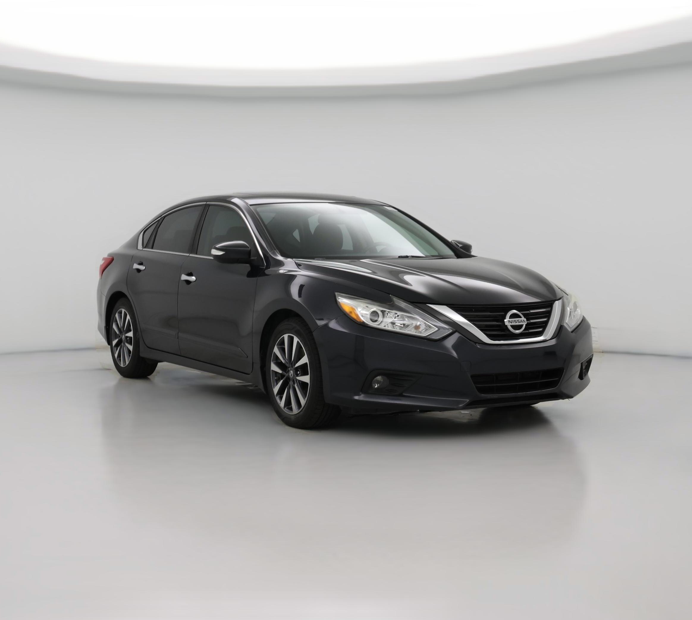 Thumbnail: 2017 Nissan Altima - 1