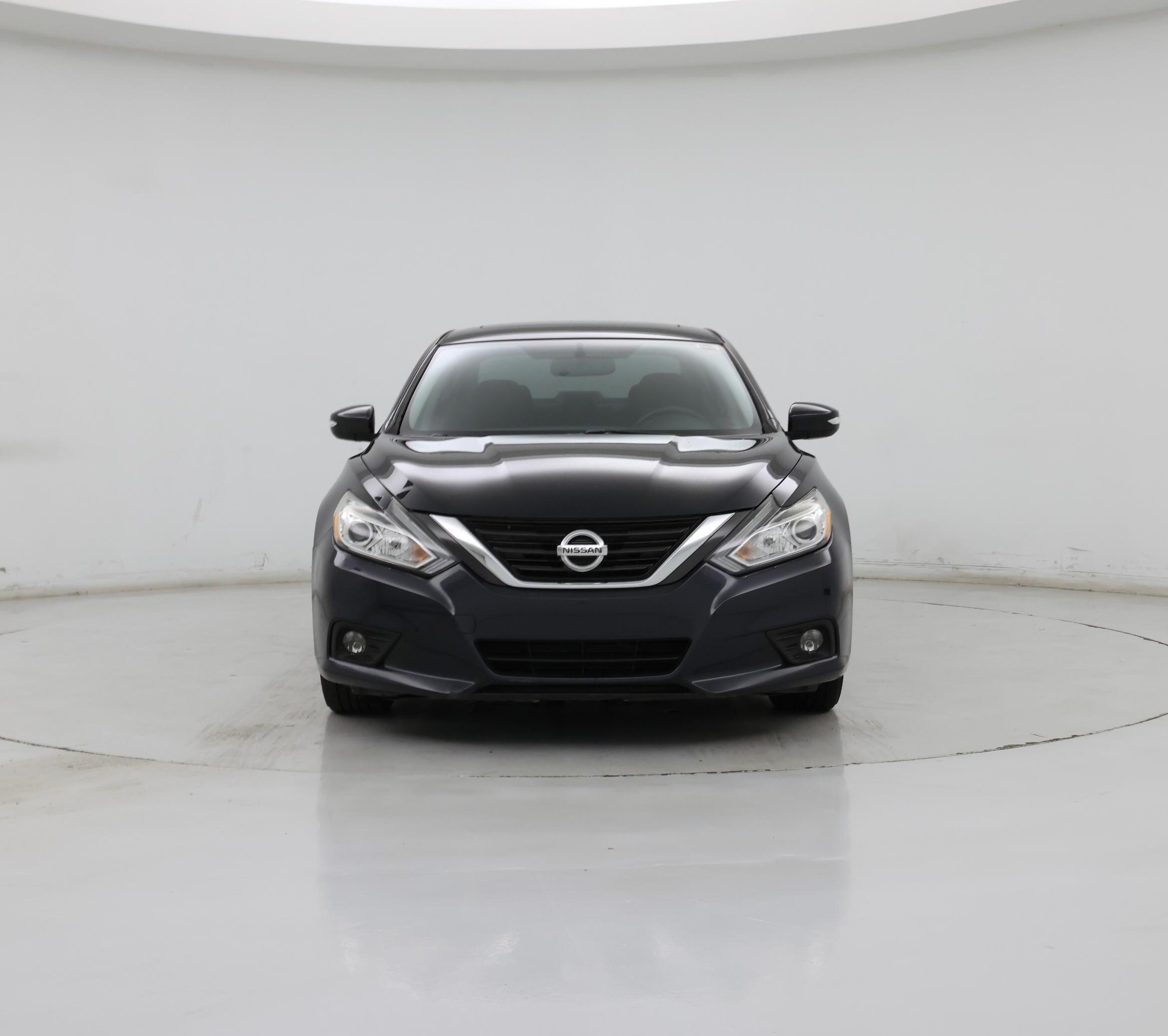Thumbnail: 2017 Nissan Altima - 5