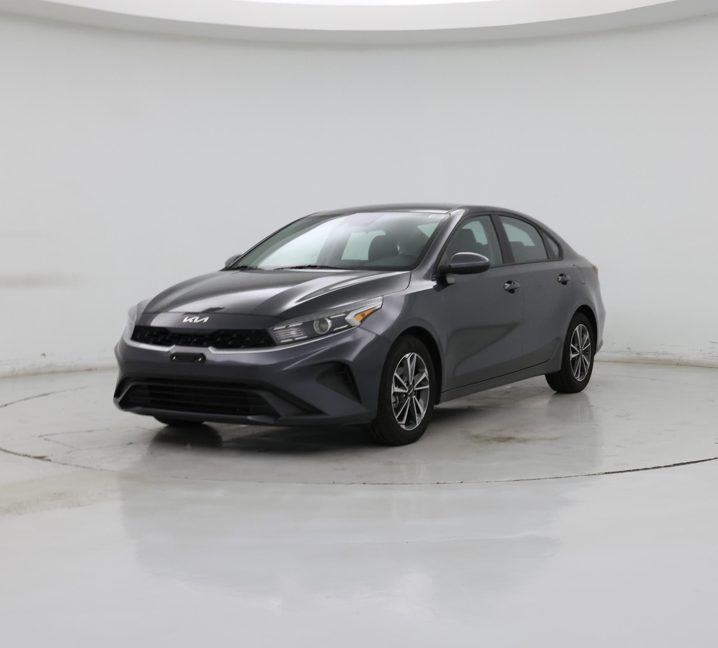 Thumbnail: 2023 Kia Forte - 4