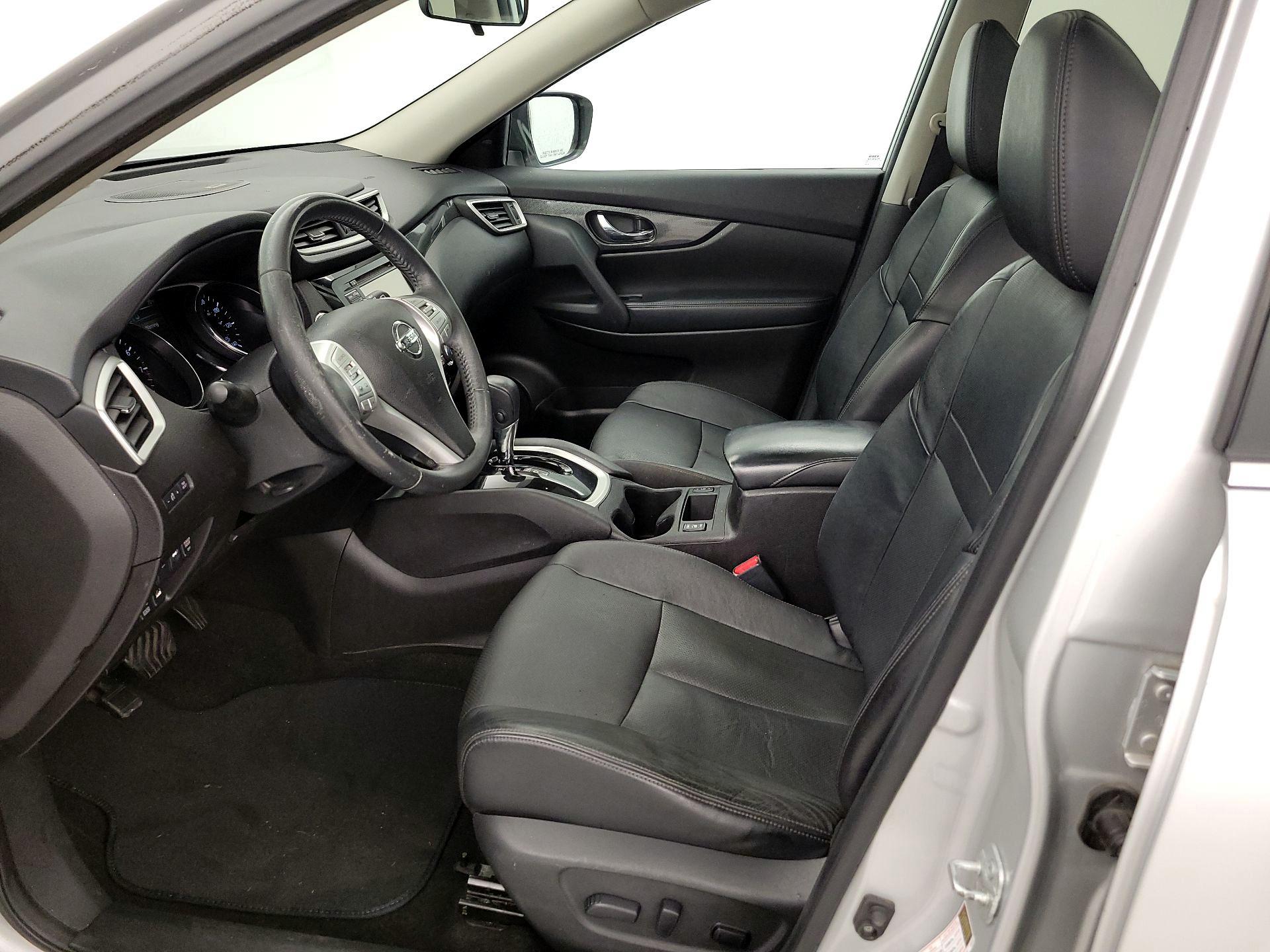Thumbnail: 2015 Nissan Rogue - 11