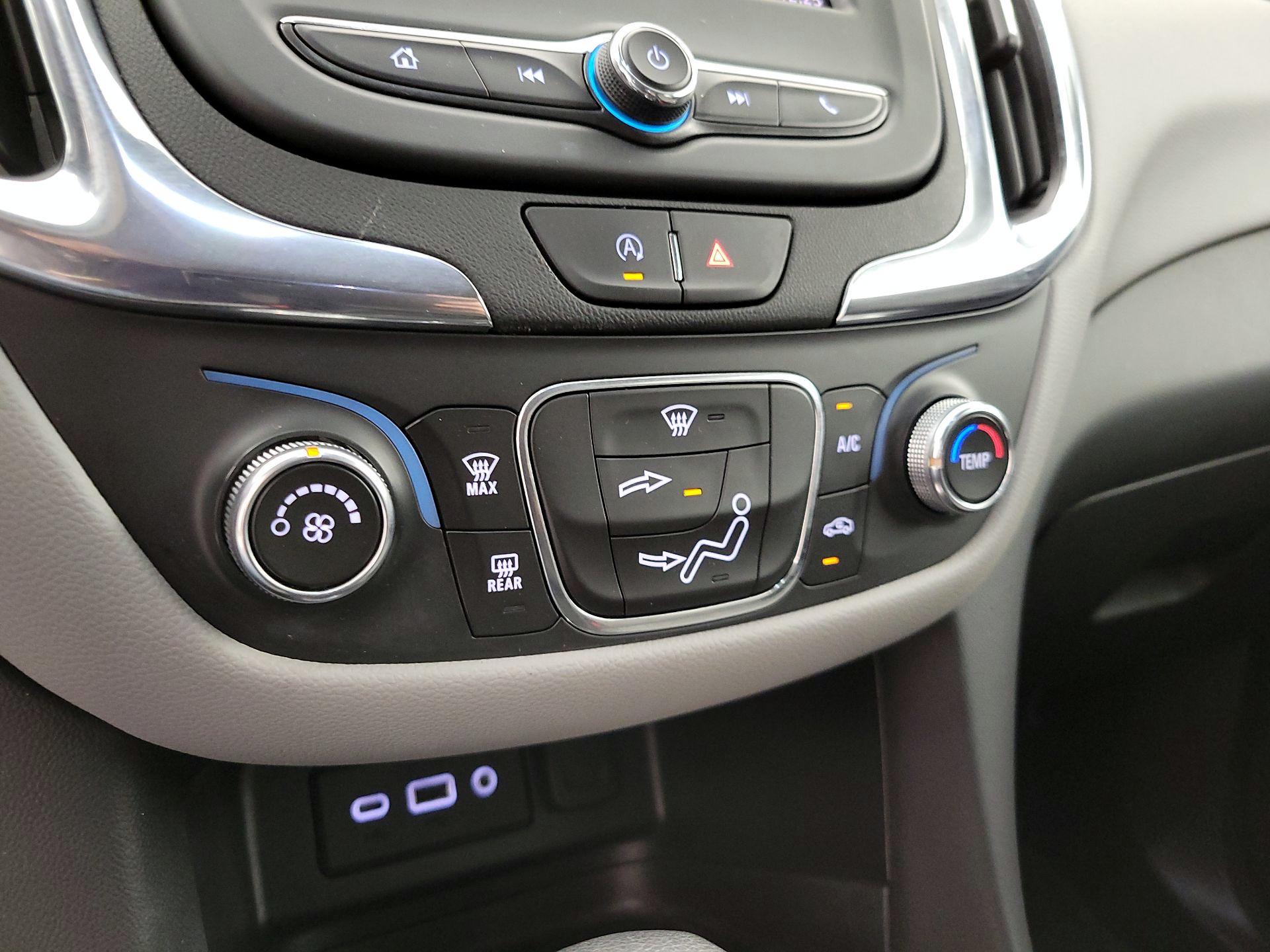 Thumbnail: 2022 Chevrolet Equinox - 16