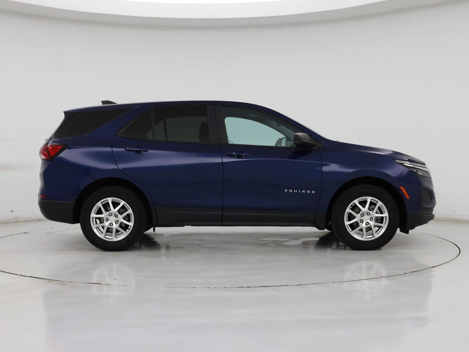 Image 8 of 2022 Chevrolet Equinox LS