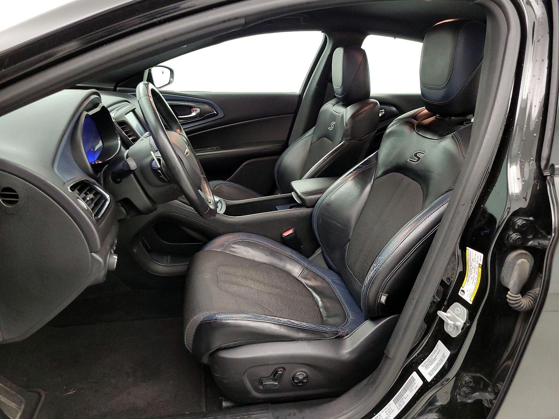 Thumbnail: 2015 Chrysler 200 - 11