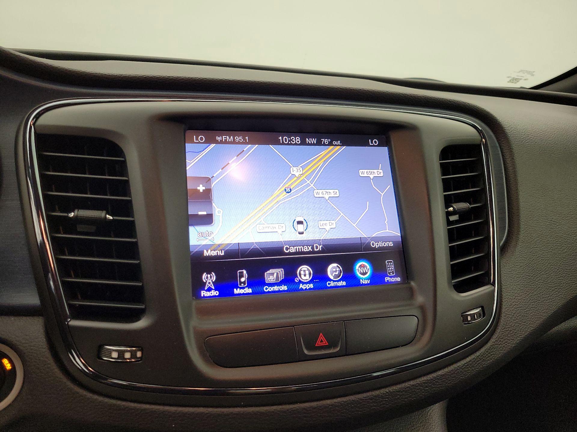 Thumbnail: 2015 Chrysler 200 - 14