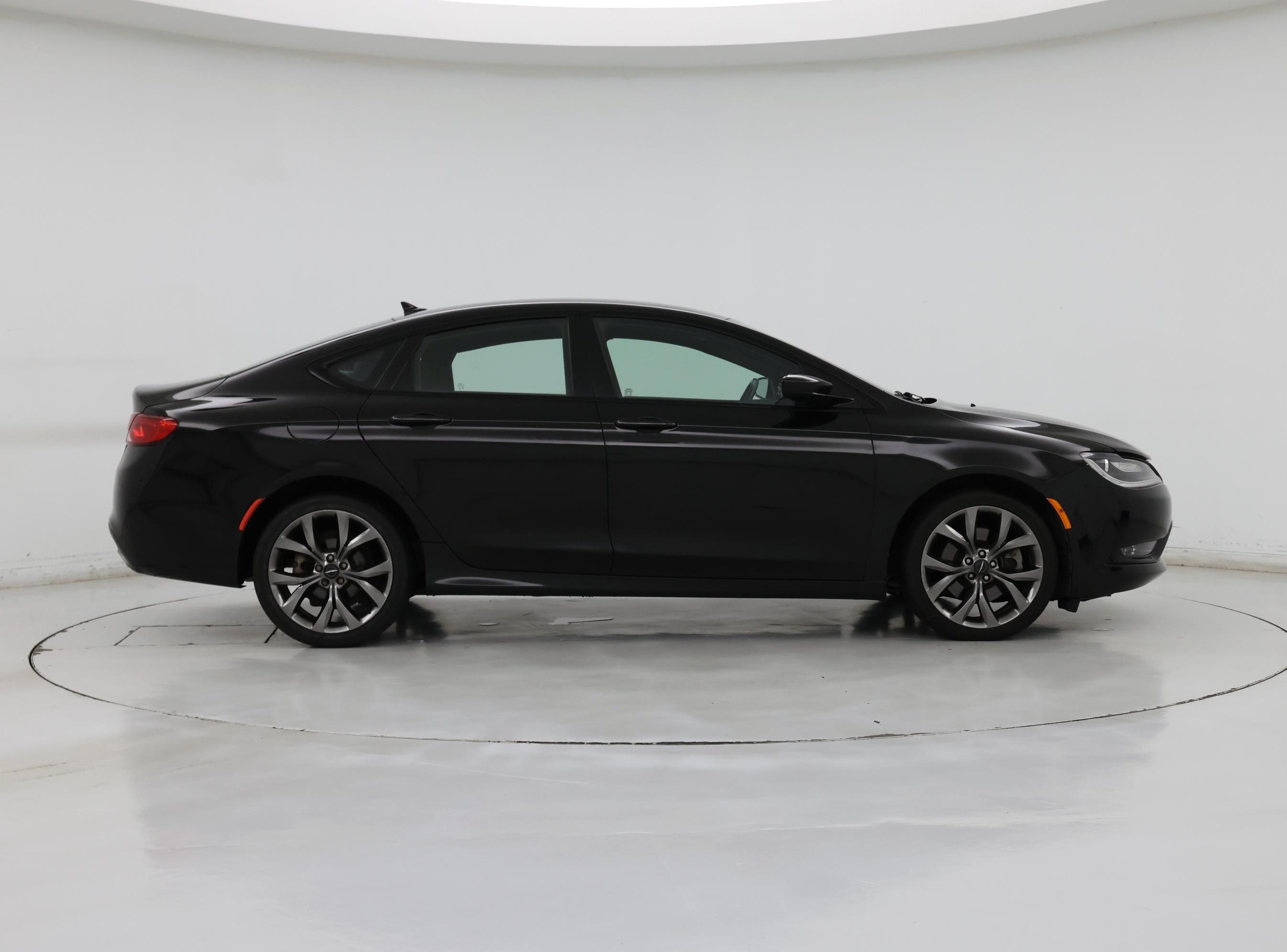 Thumbnail: 2015 Chrysler 200 - 7