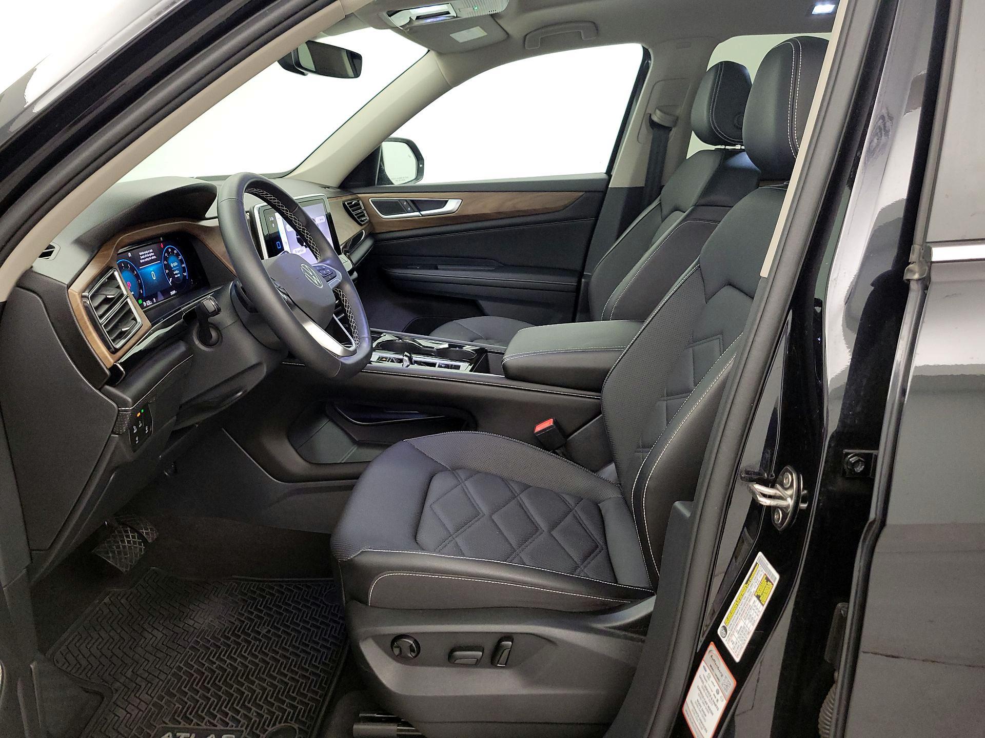 Thumbnail: 2024 Volkswagen Atlas - 11