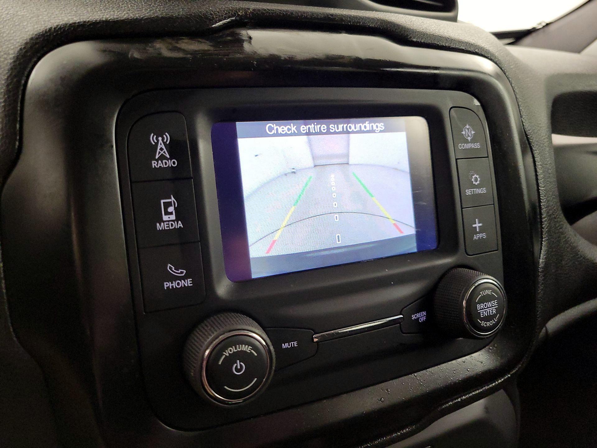 Thumbnail: 2019 Jeep Renegade - 14