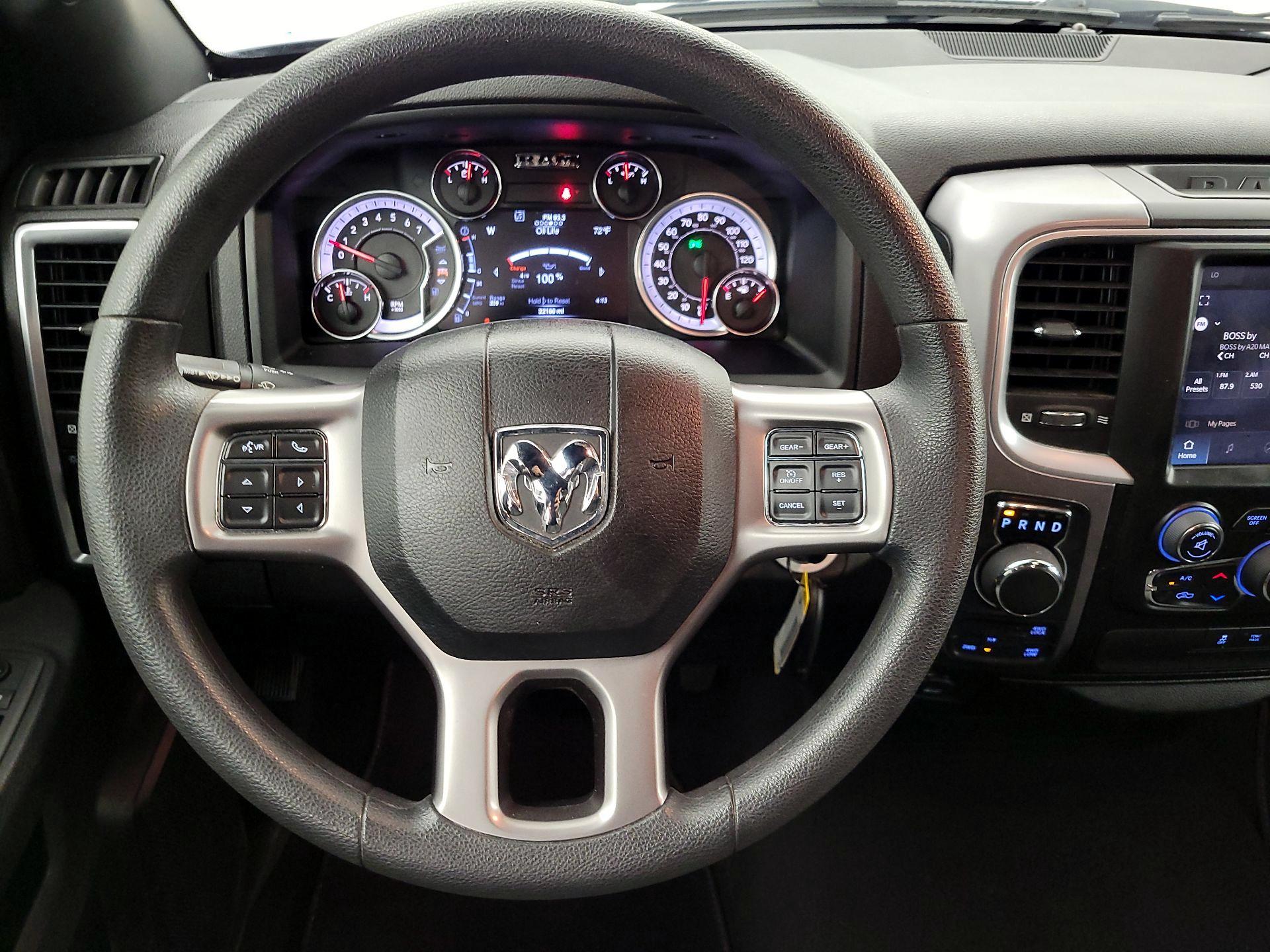 Thumbnail: 2022 RAM 1500 Classic - 10