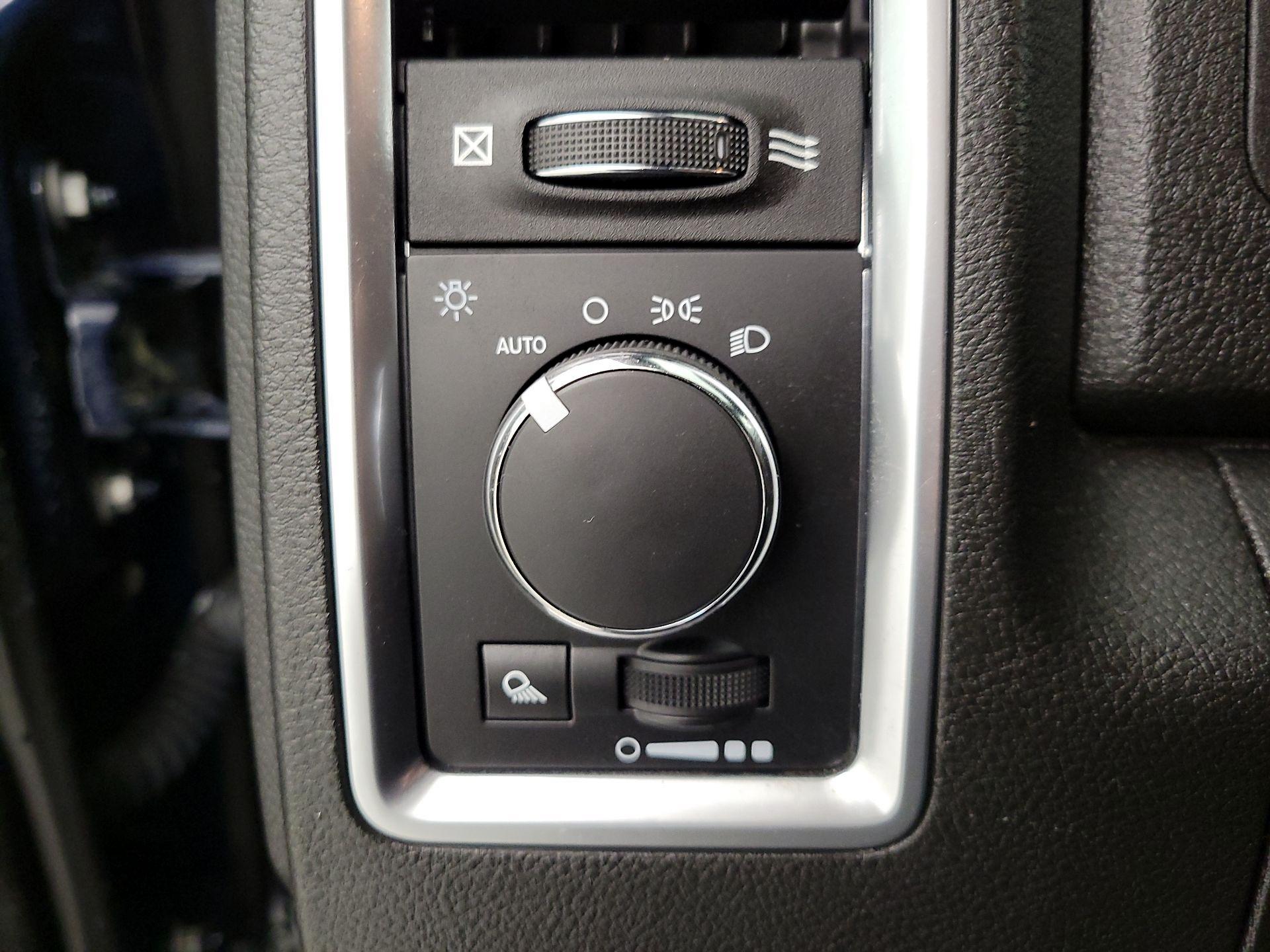 Thumbnail: 2022 RAM 1500 Classic - 13