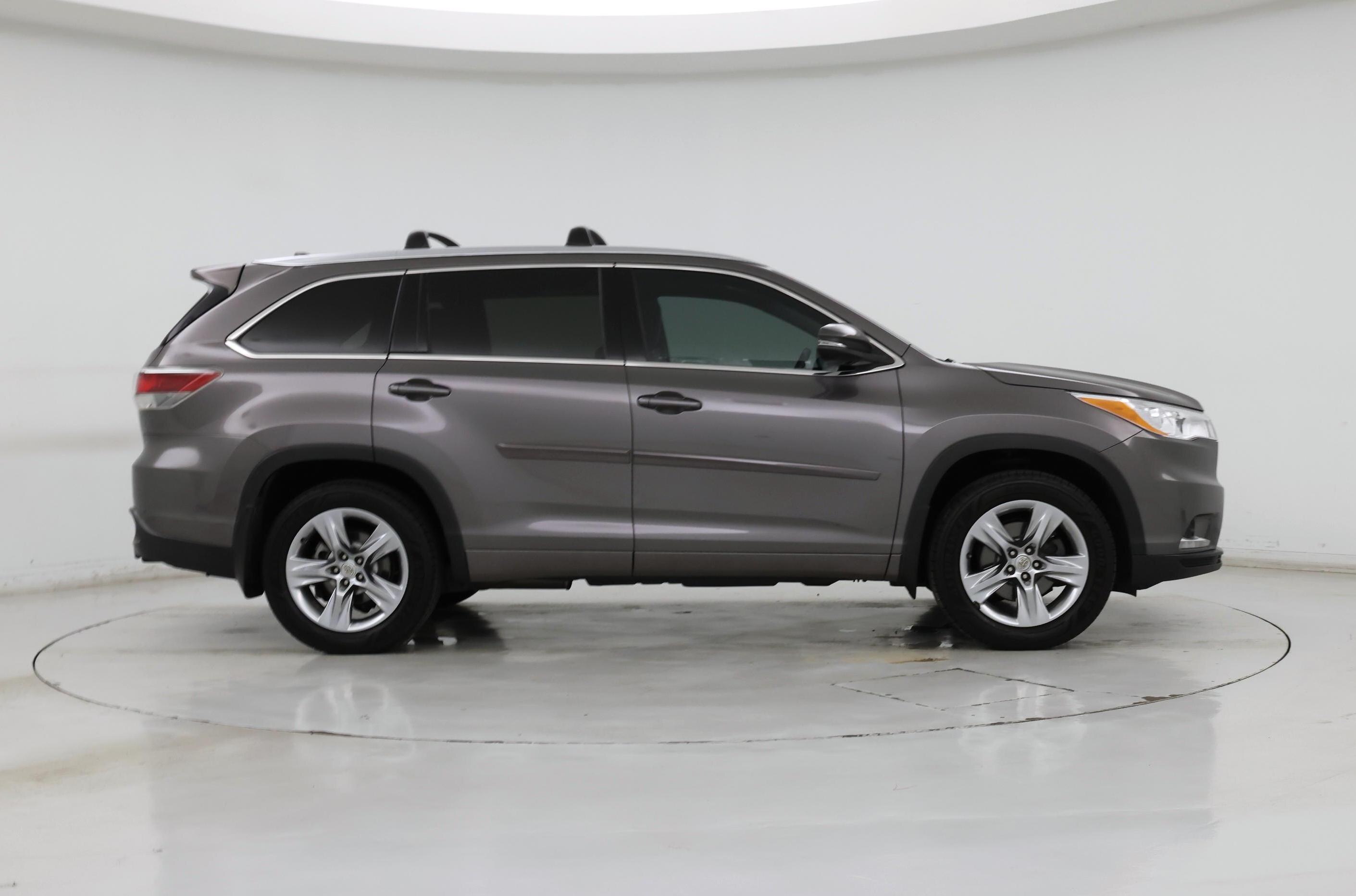 Thumbnail: 2015 Toyota Highlander - 7