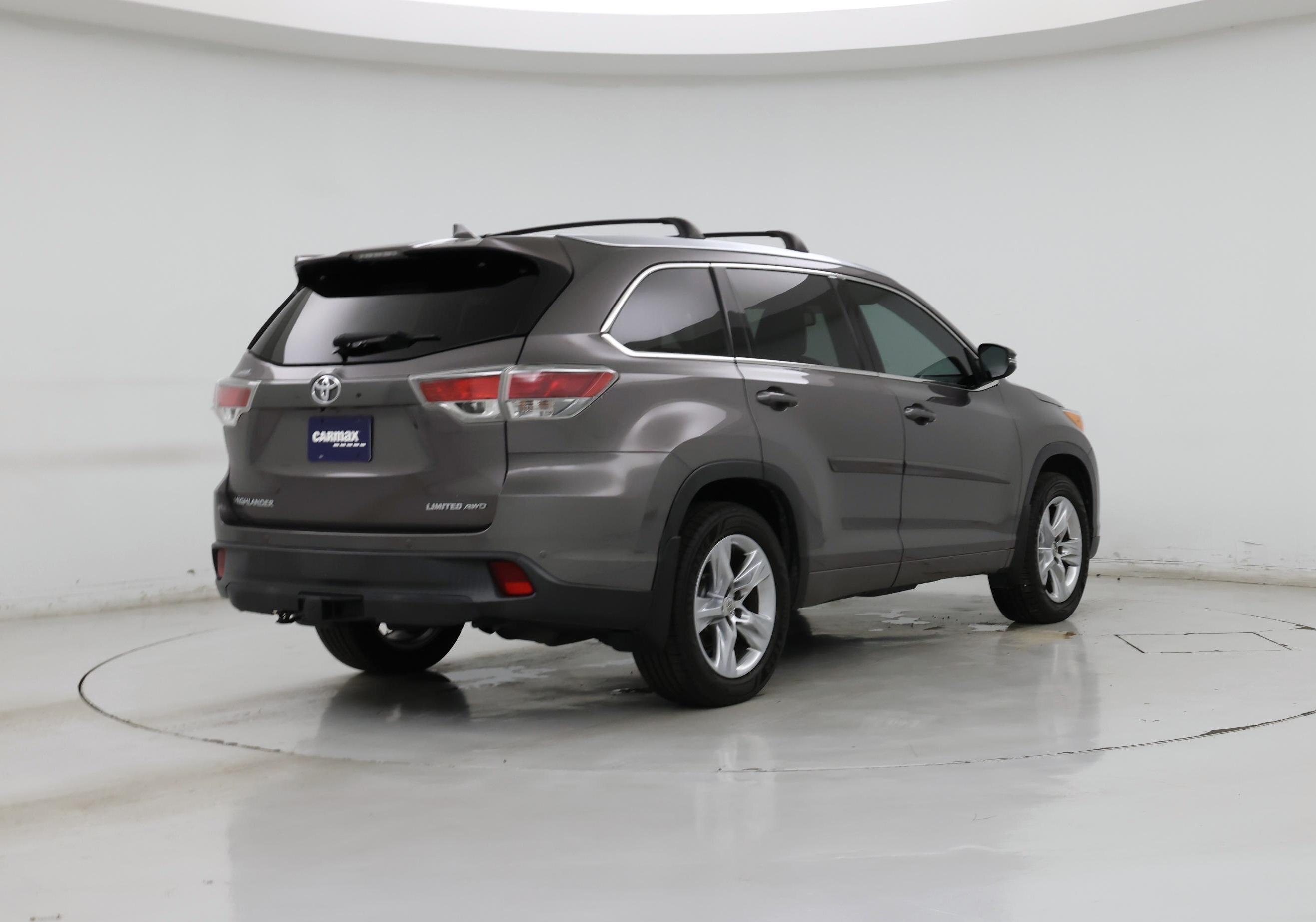 Thumbnail: 2015 Toyota Highlander - 8