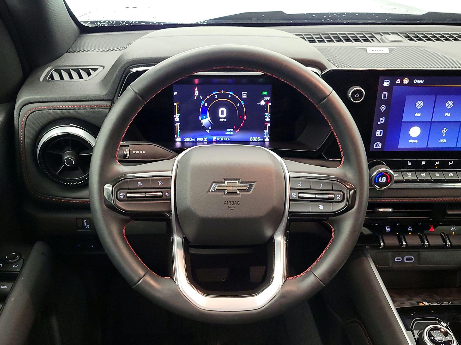 Thumbnail: 2023 Chevrolet Colorado - 10