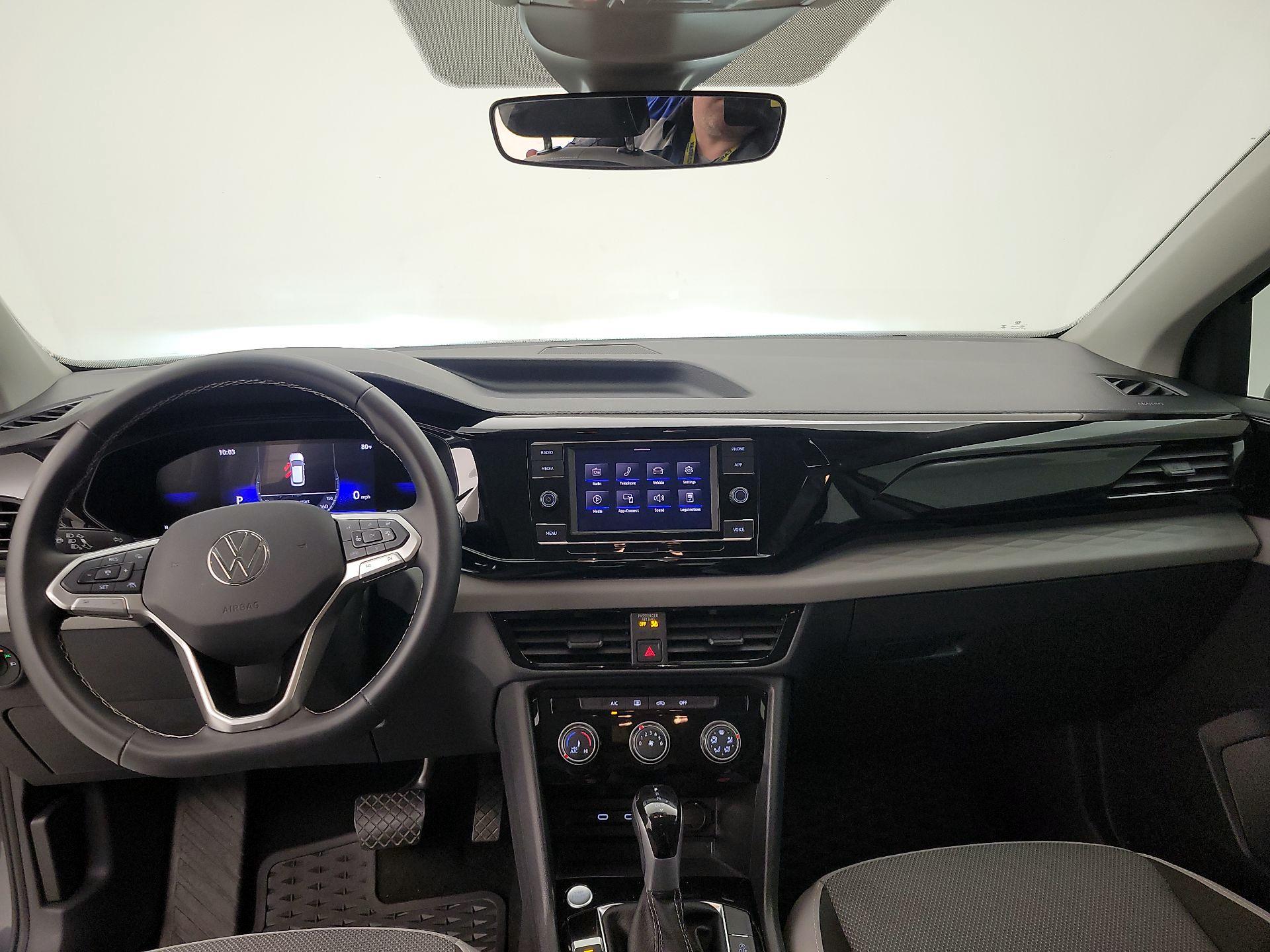 Thumbnail: 2024 Volkswagen Taos - 9