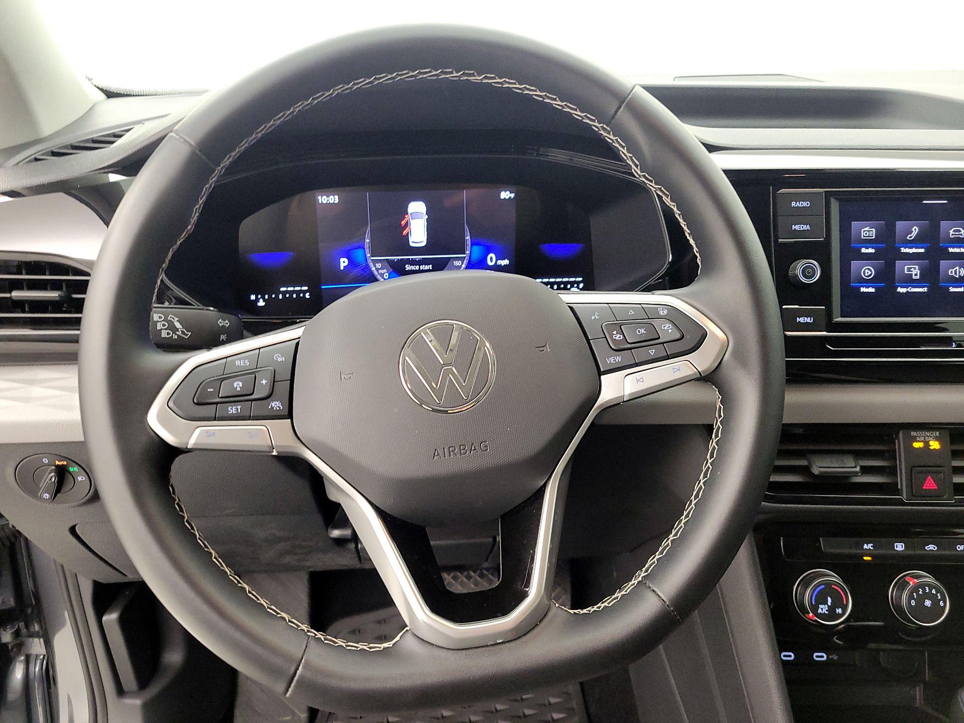 Thumbnail: 2024 Volkswagen Taos - 10