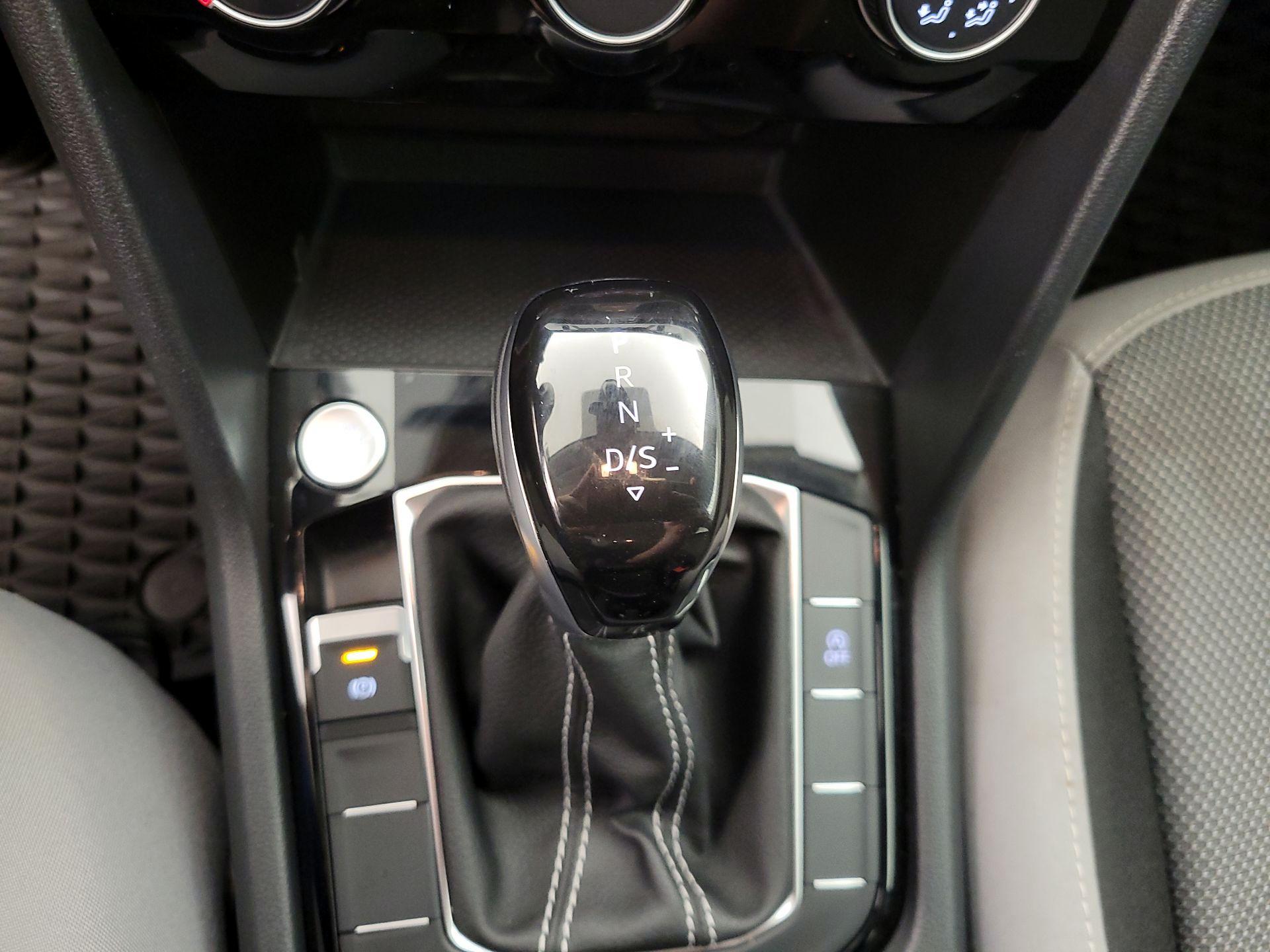 Thumbnail: 2024 Volkswagen Taos - 17