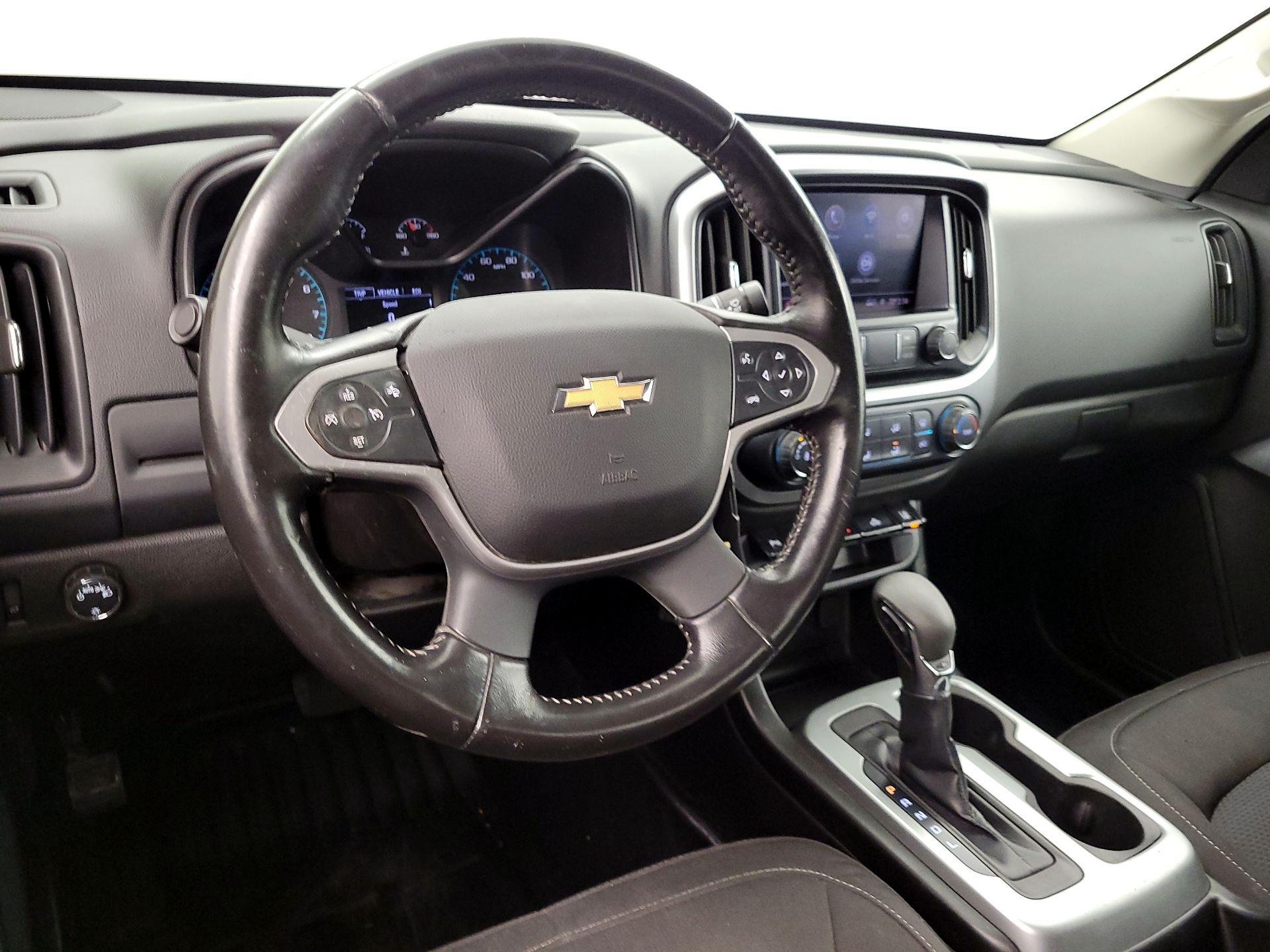 Thumbnail: 2022 Chevrolet Colorado - 9
