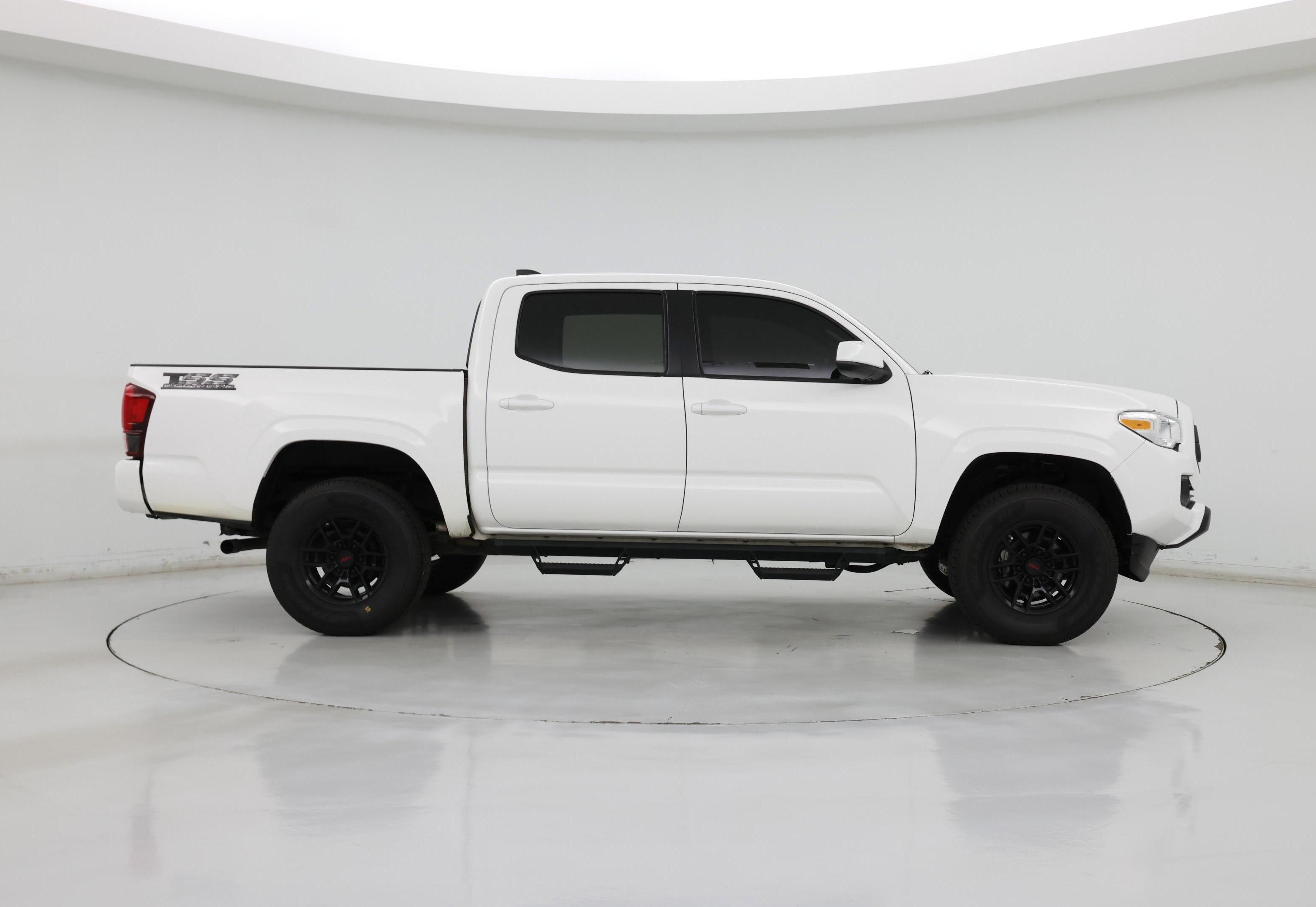 Thumbnail: 2021 Toyota Tacoma - 7