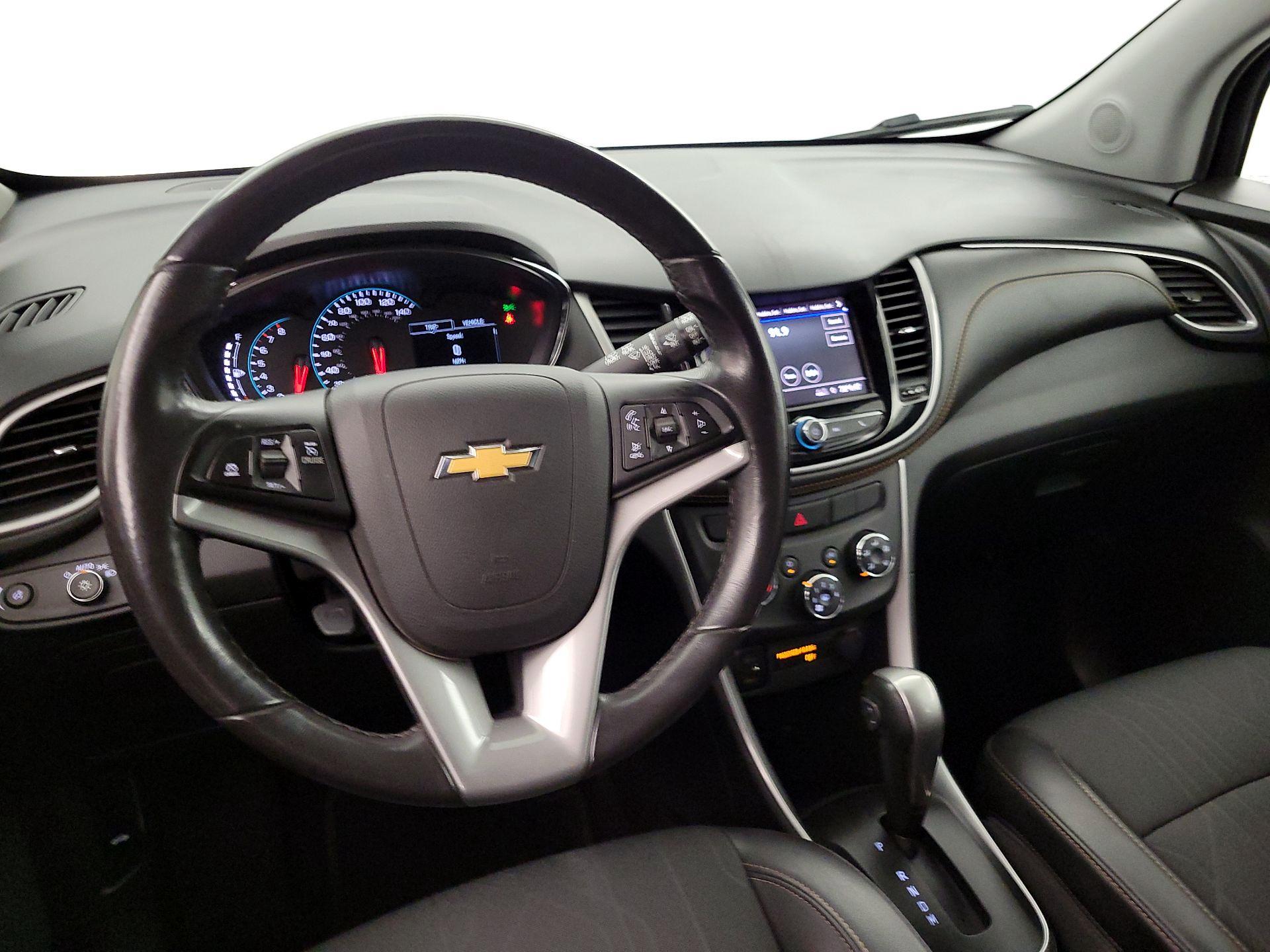 Thumbnail: 2022 Chevrolet Trax - 9