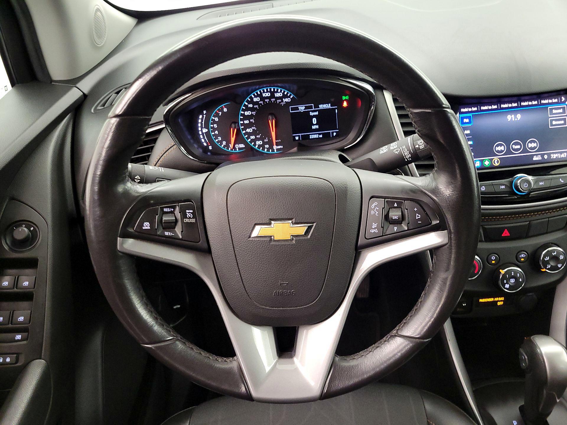 Thumbnail: 2022 Chevrolet Trax - 10