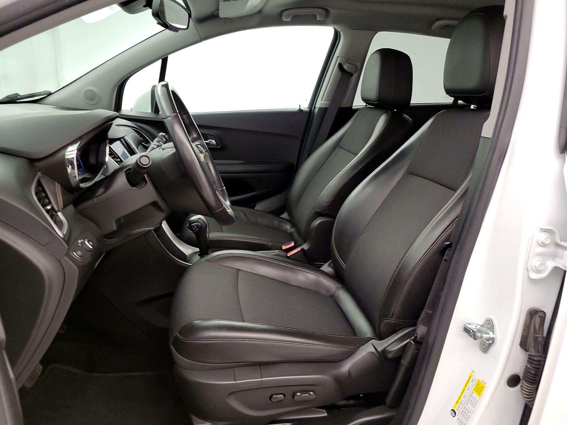 Thumbnail: 2022 Chevrolet Trax - 11